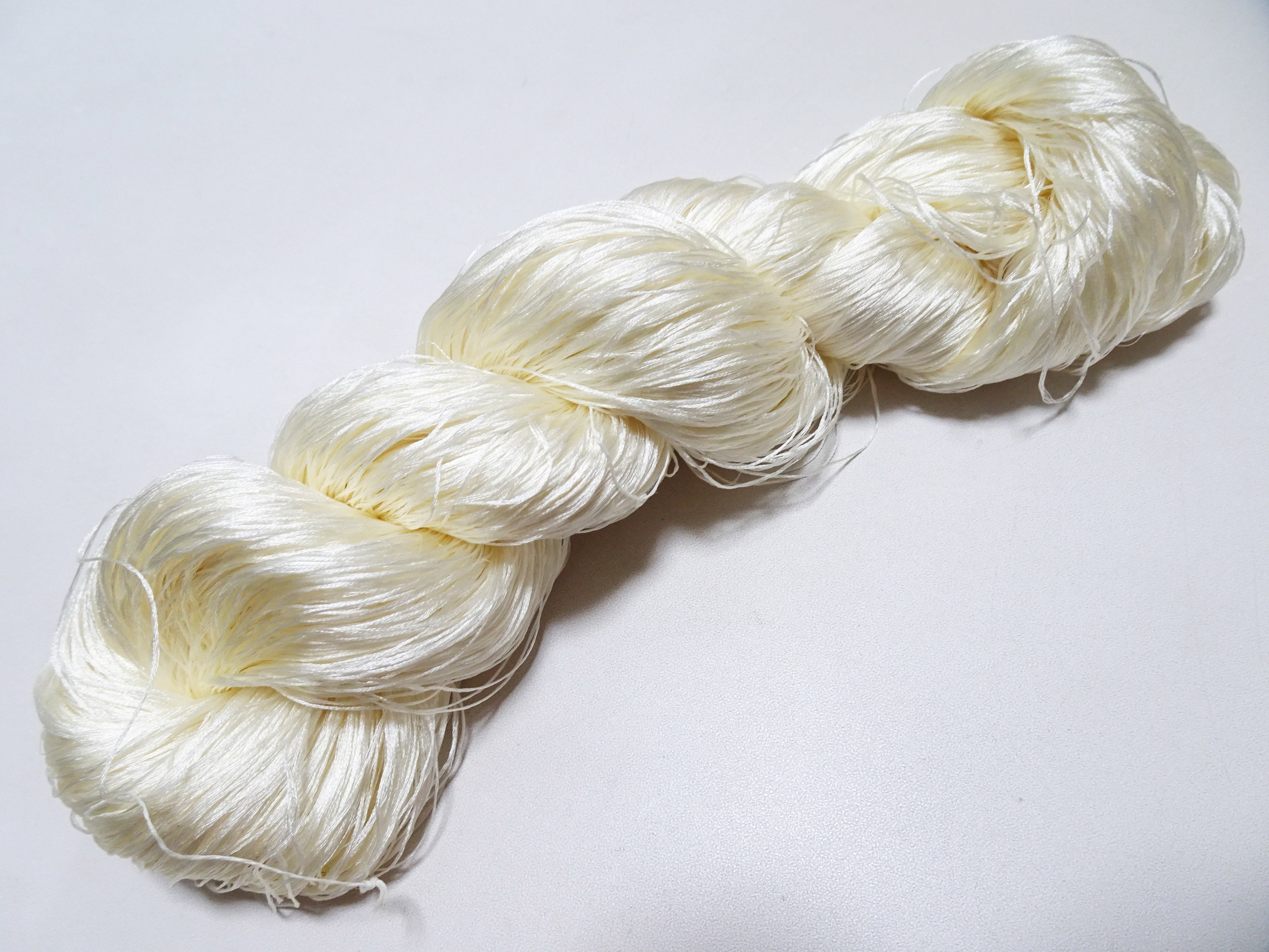 Japanese Vintage 6 Loose-Twist Silk Threads 19272