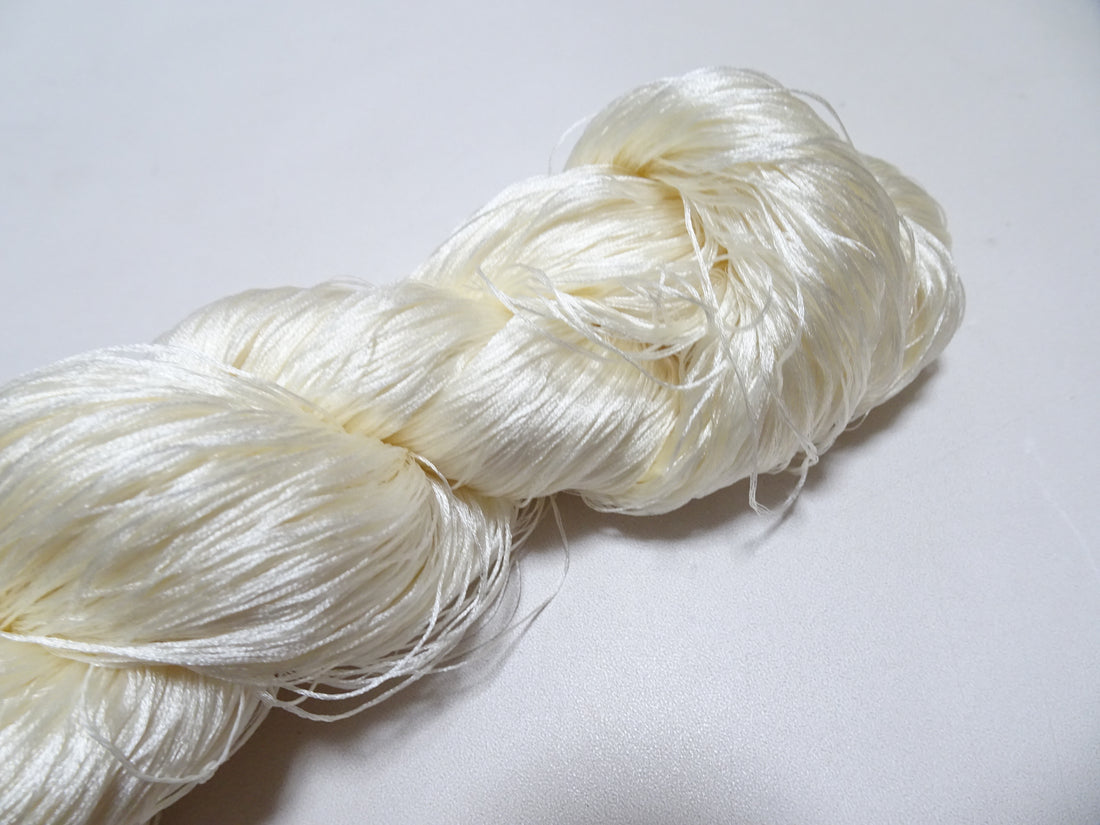 Japanese Vintage 6 Loose-Twist Silk Threads 19272