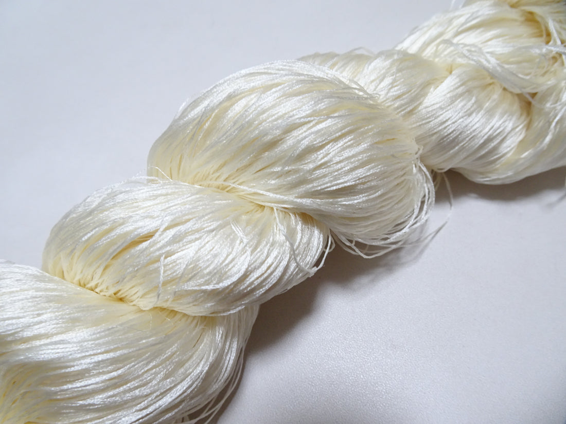 Japanese Vintage 6 Loose-Twist Silk Threads 19272