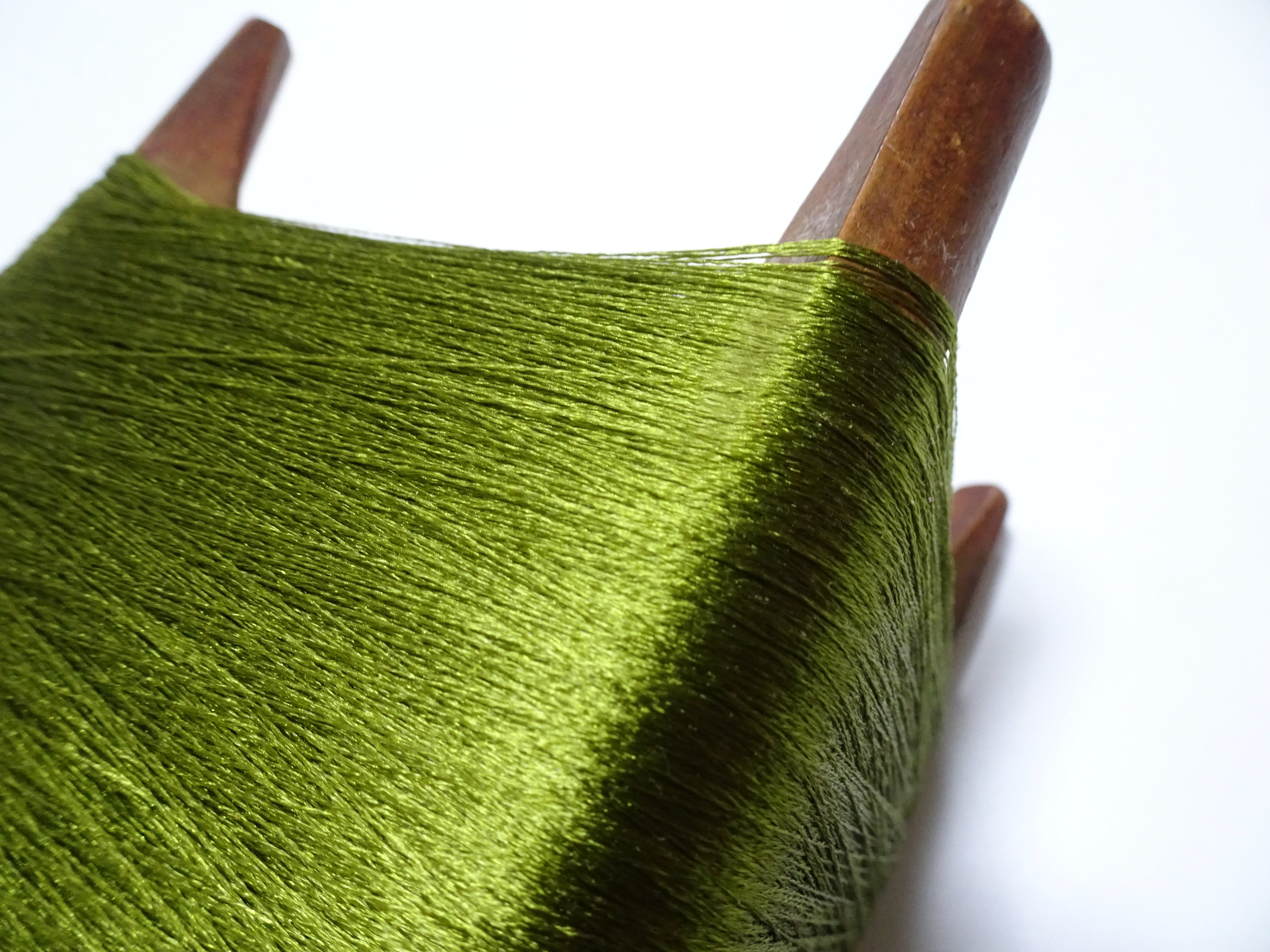 Japanese vintage Wooden spool & silk thread embroidery 16315