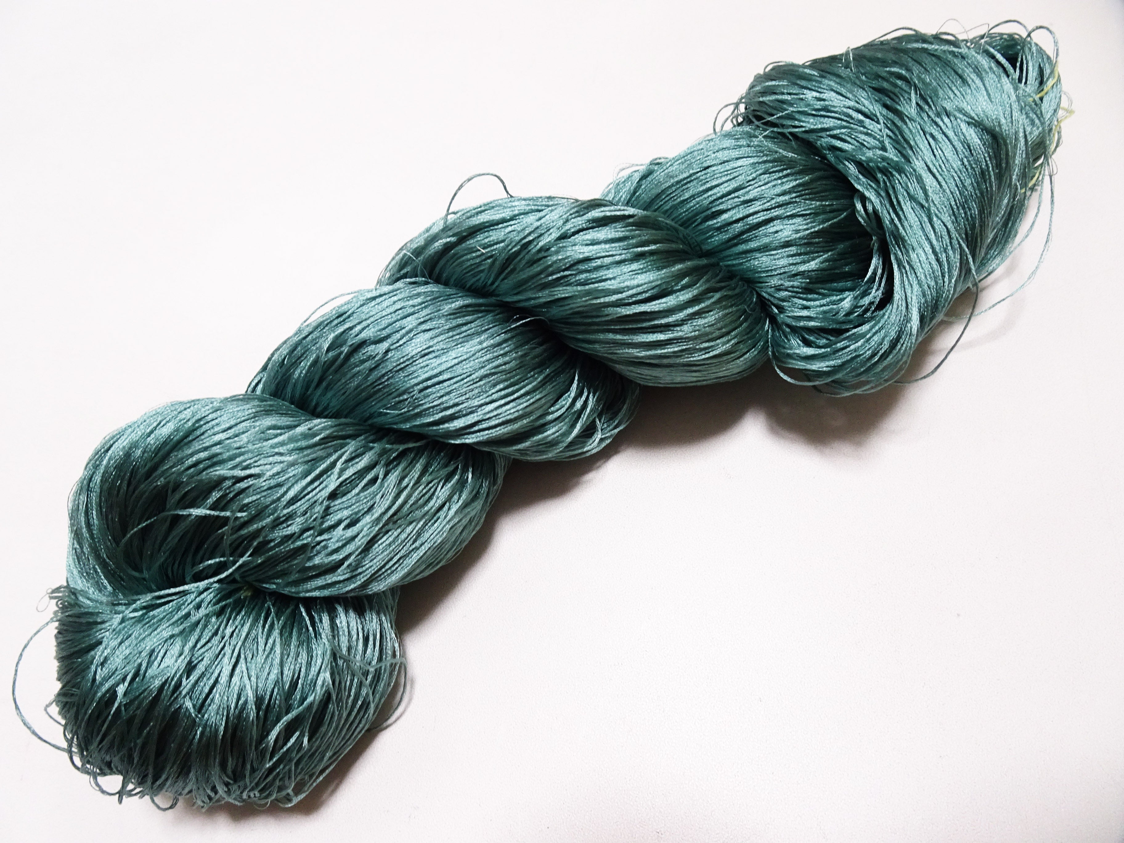Japanese Vintage 6 Loose-Twist Silk Threads 19274