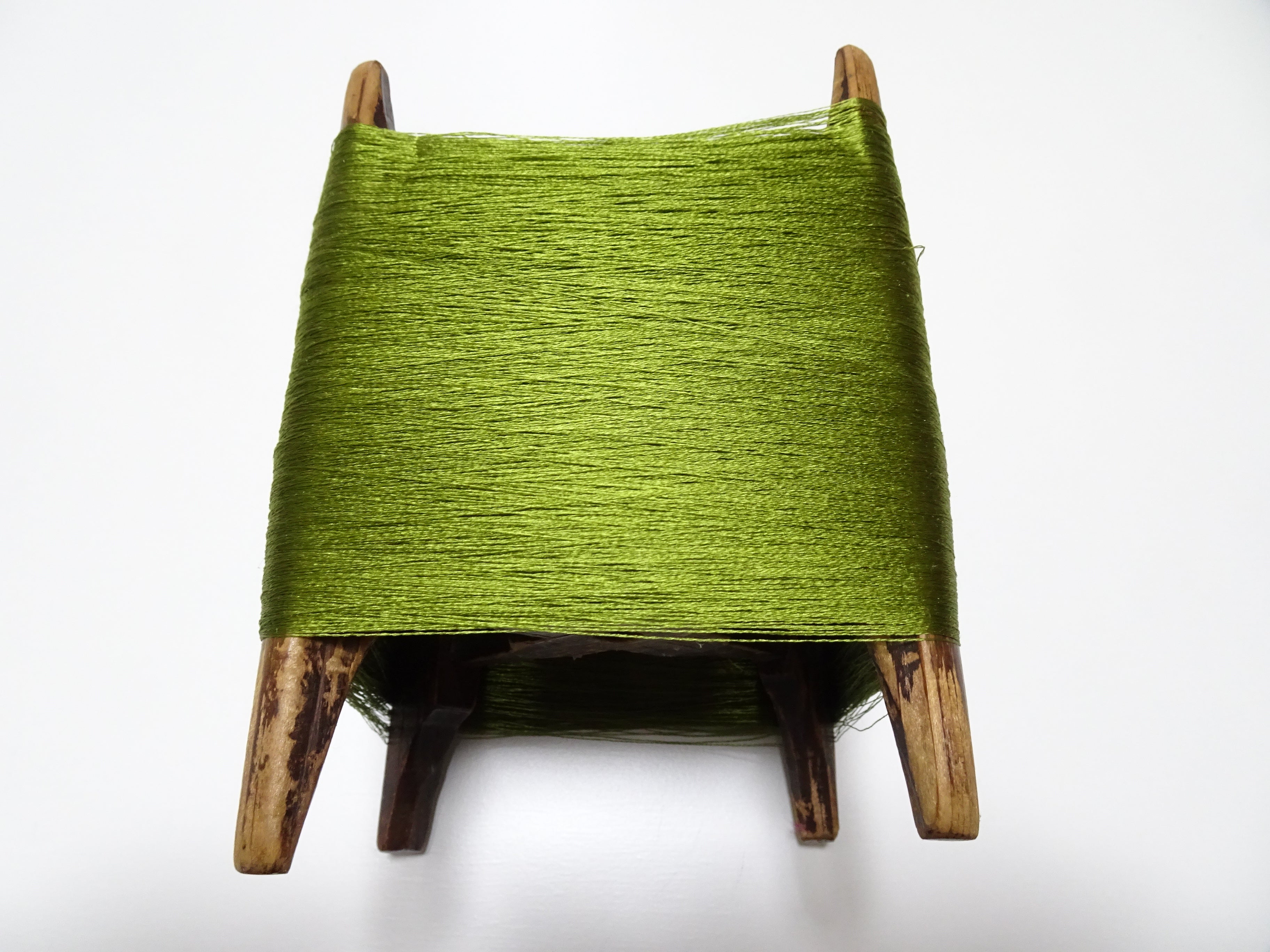 Japanese vintage Wooden spool & silk thread embroidery 16317