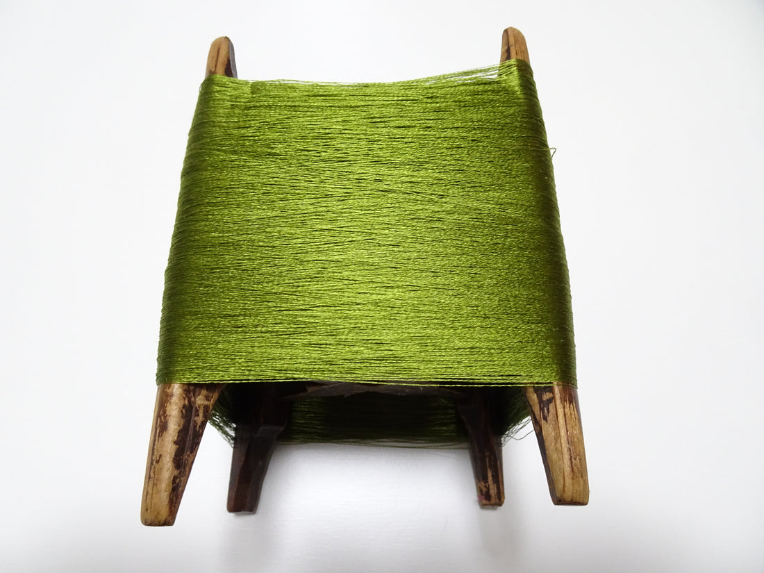 Japanese vintage Wooden spool & silk thread embroidery 16317