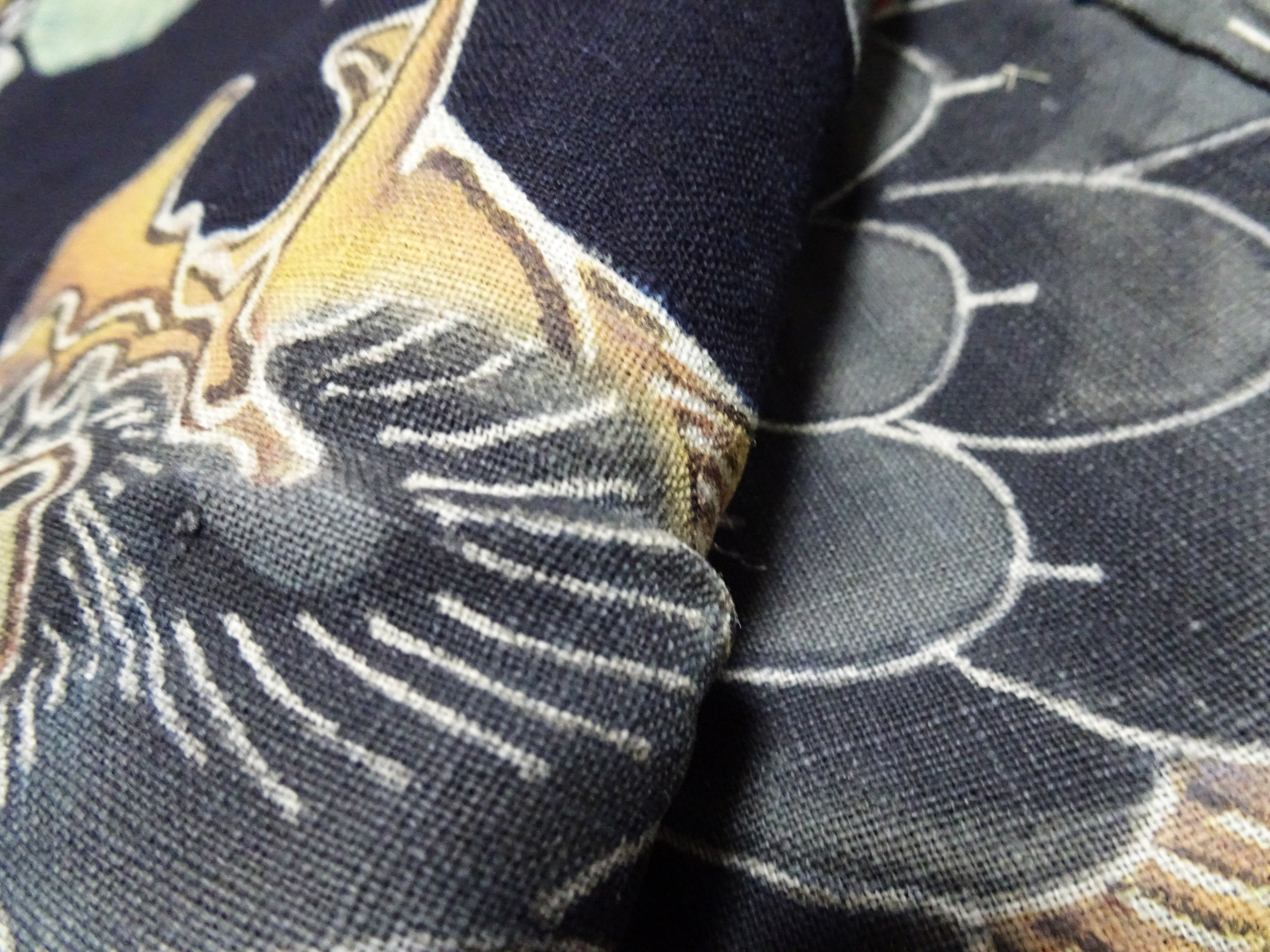 Japanese Antique Meiji Period Tsutsugaki Indigo Textile – Hawks & Pine, Rare Japanese Folk Art, Hand-Dyed Cotton, Wall Hanging 16490