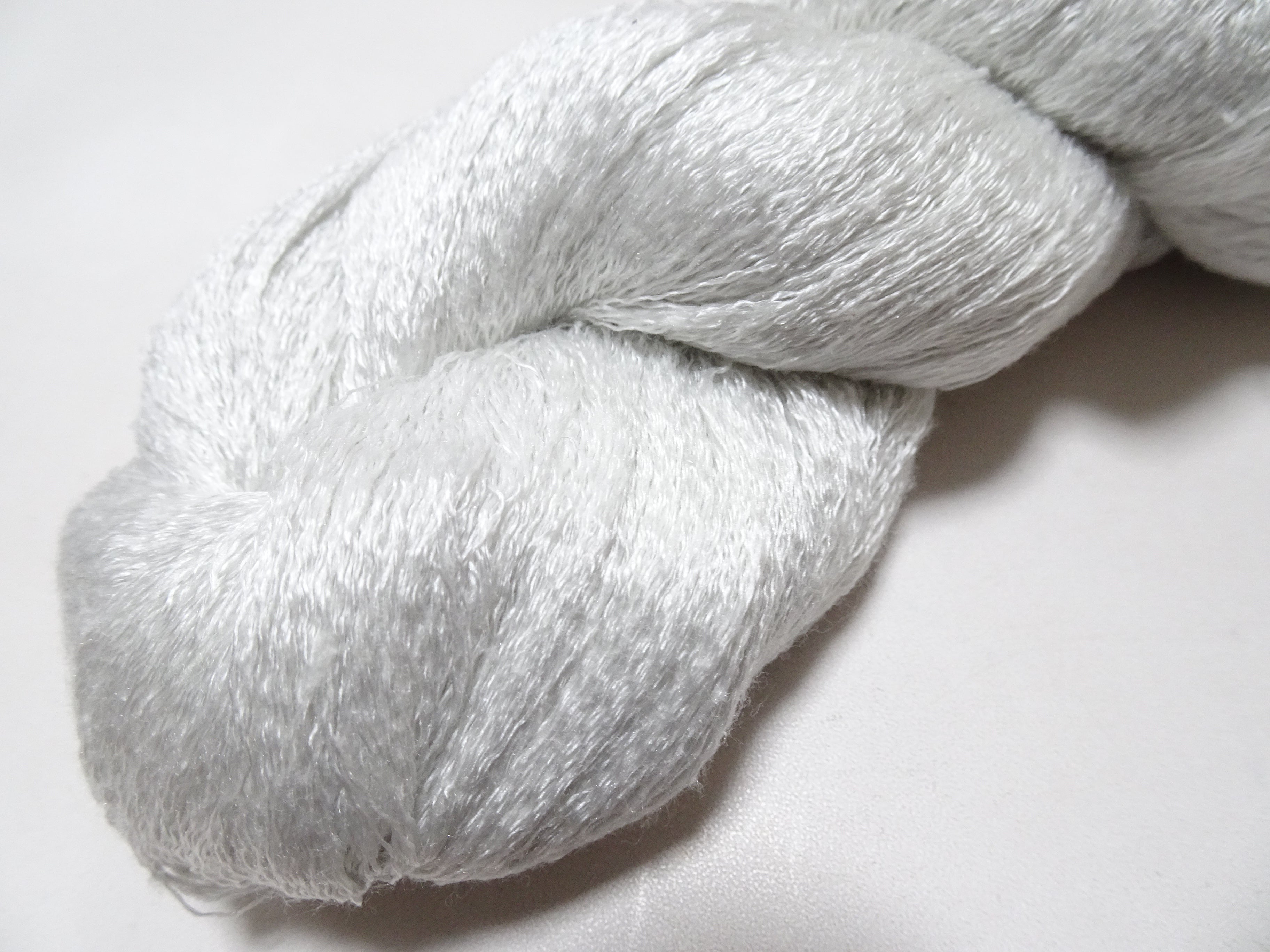 Japanese Vintage Japanese Cedar Dyeing Silk Thread Embroidery & Weaving Light Gray (almost white) 18149