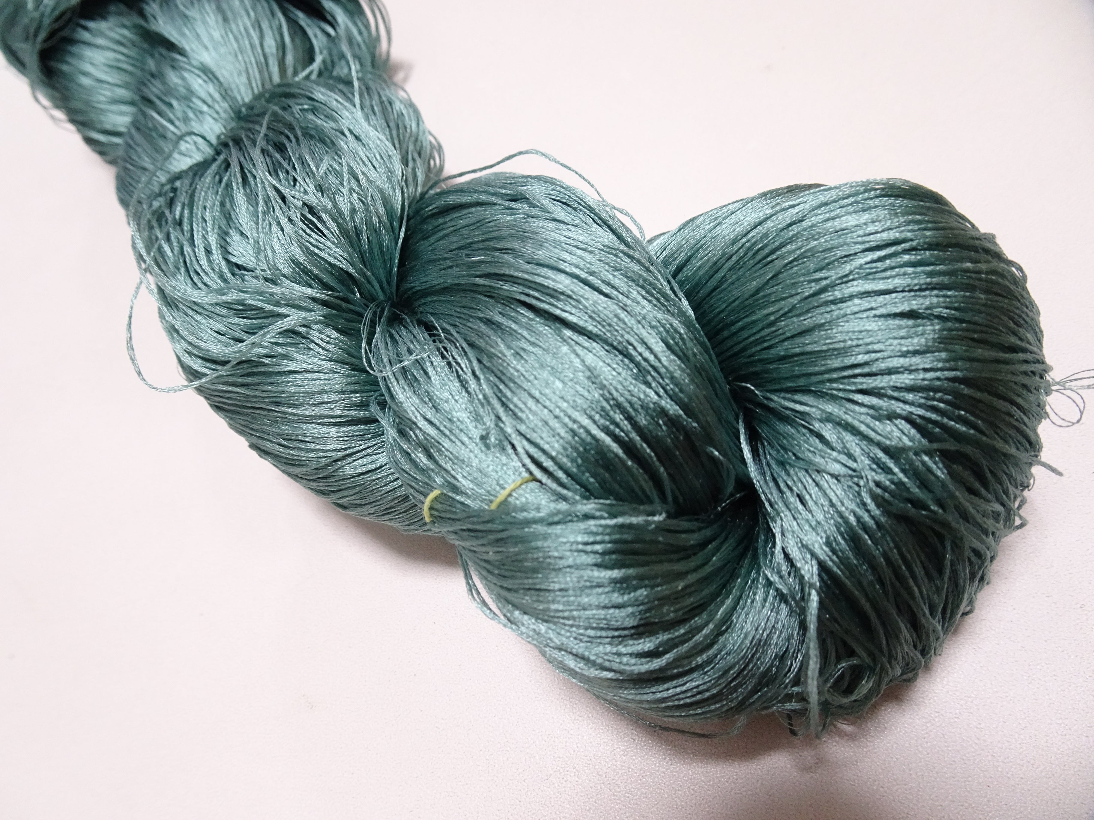 Japanese Vintage 6 Loose-Twist Silk Threads 19274