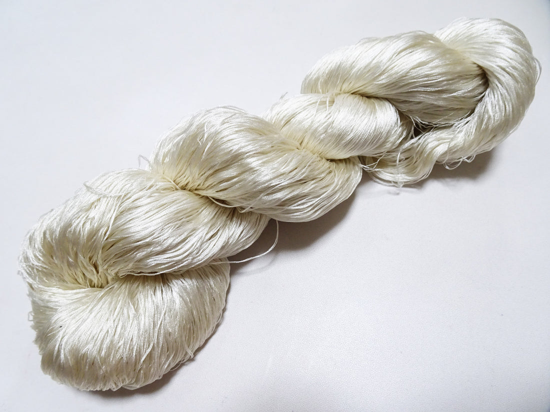 Japanese Vintage 6 Loose-Twist Silk Threads 19275