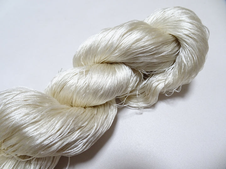 Japanese Vintage 6 Loose-Twist Silk Threads 19275
