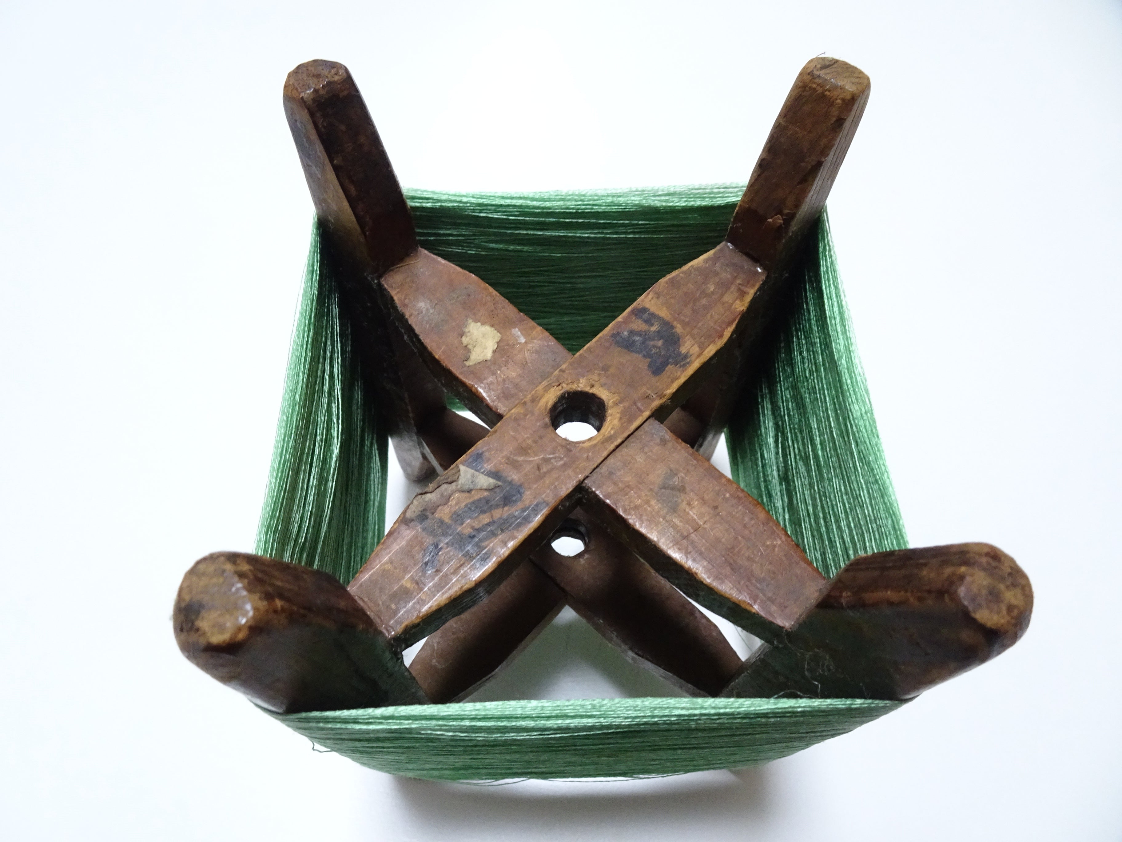 Japanese vintage Wooden spool & silk thread embroidery 16318
