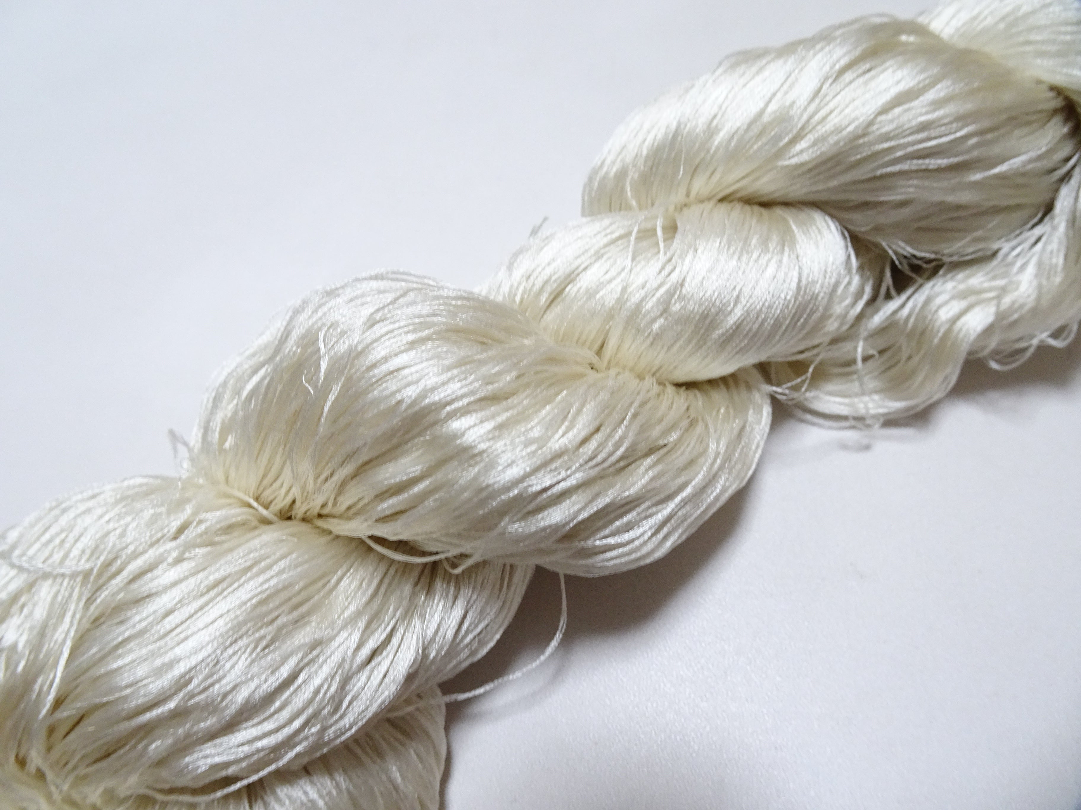 Japanese Vintage 6 Loose-Twist Silk Threads 19275