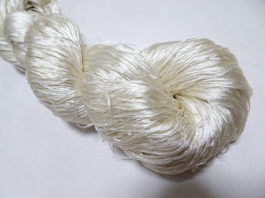 Japanese Vintage 6 Loose-Twist Silk Threads 19275