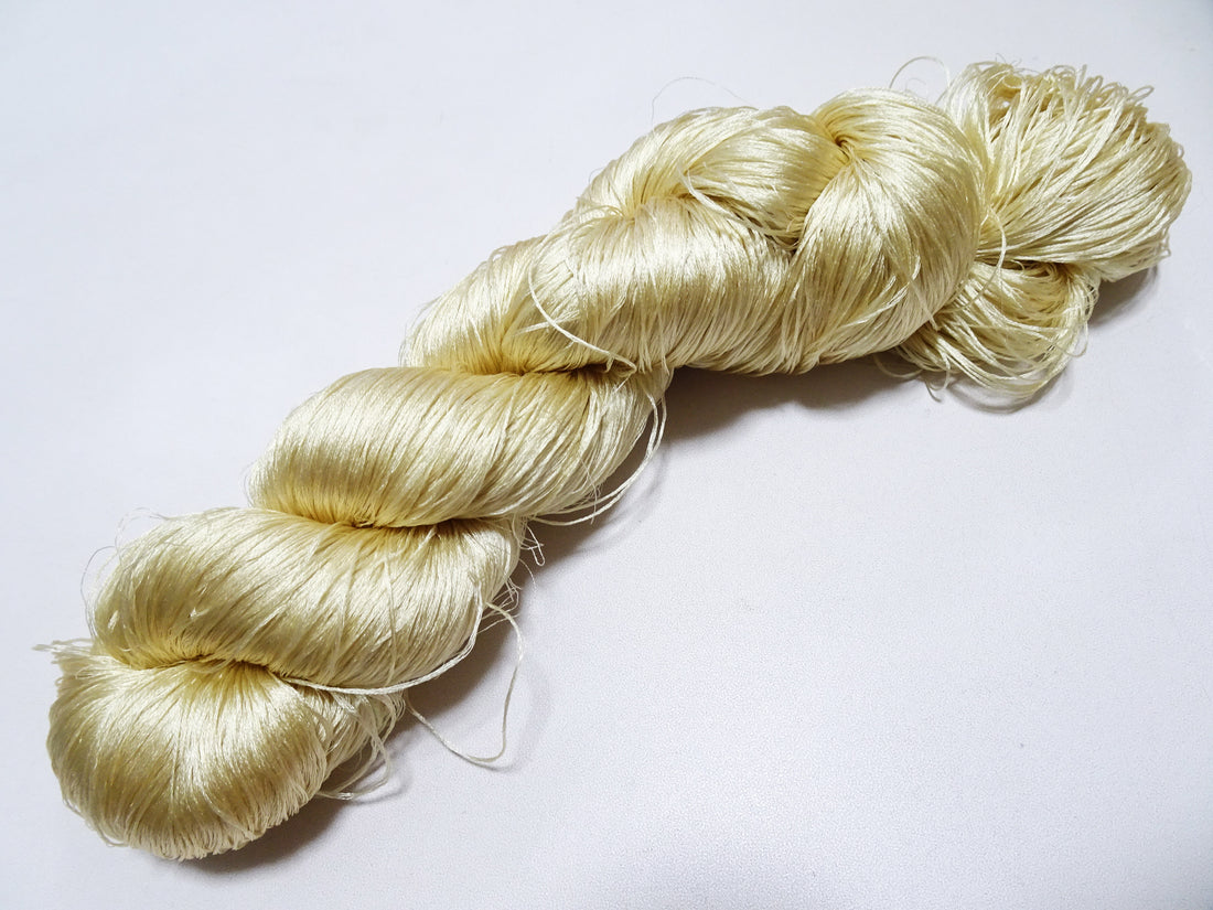 Japanese Vintage 6 Loose-Twist Silk Threads 19277
