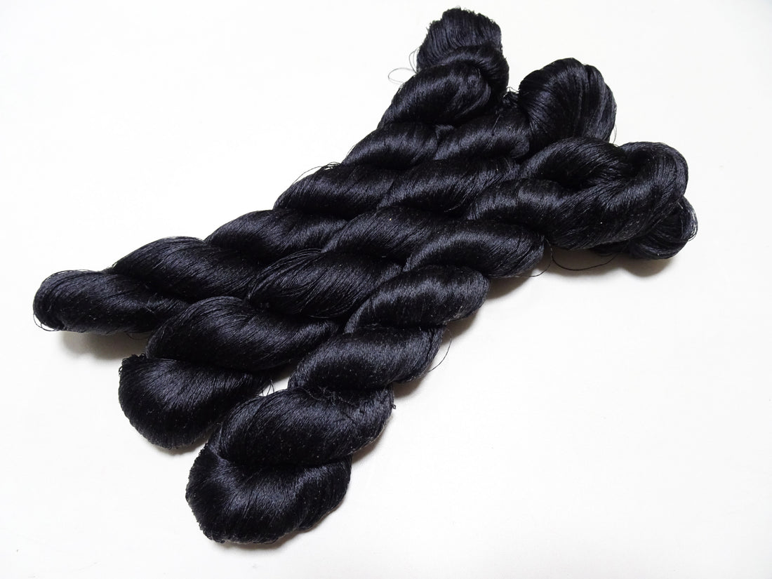 Japanese Vintage Twisted Silk Thread　3sets Embroidery  Black 18979
