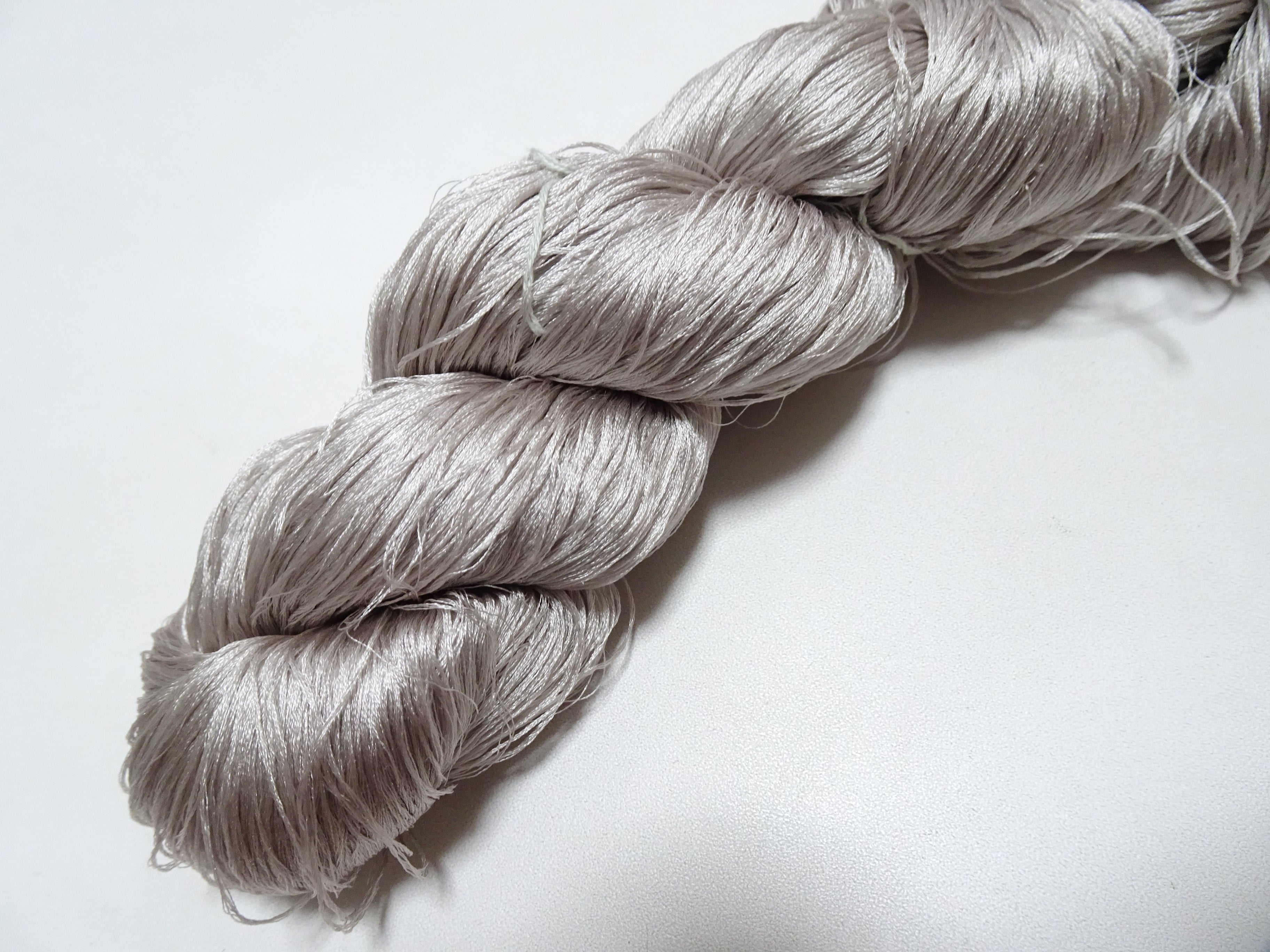 Japanese Vintage 6 Loose-Twist Silk Threads 19278