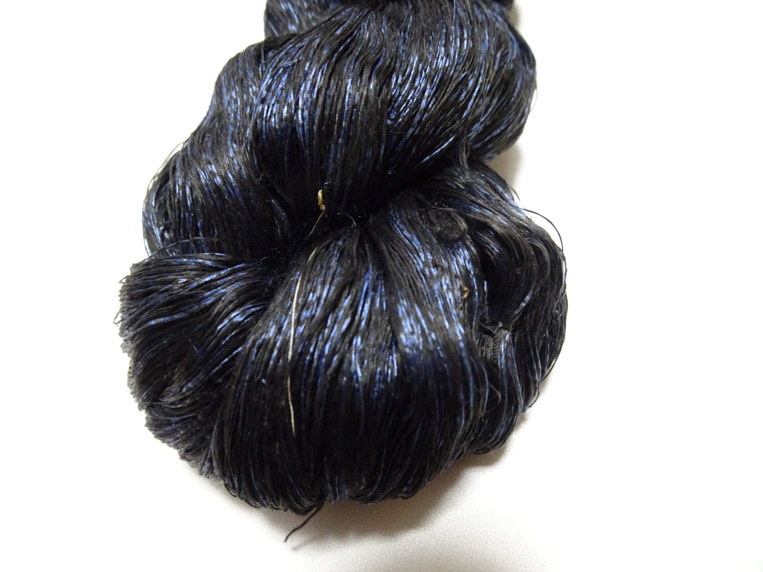 Japanese Vintage Super Rare Indigo Mud Dyeing kasuri loose Twisted Silk Thread Various Sets Embroidery & weave 15543