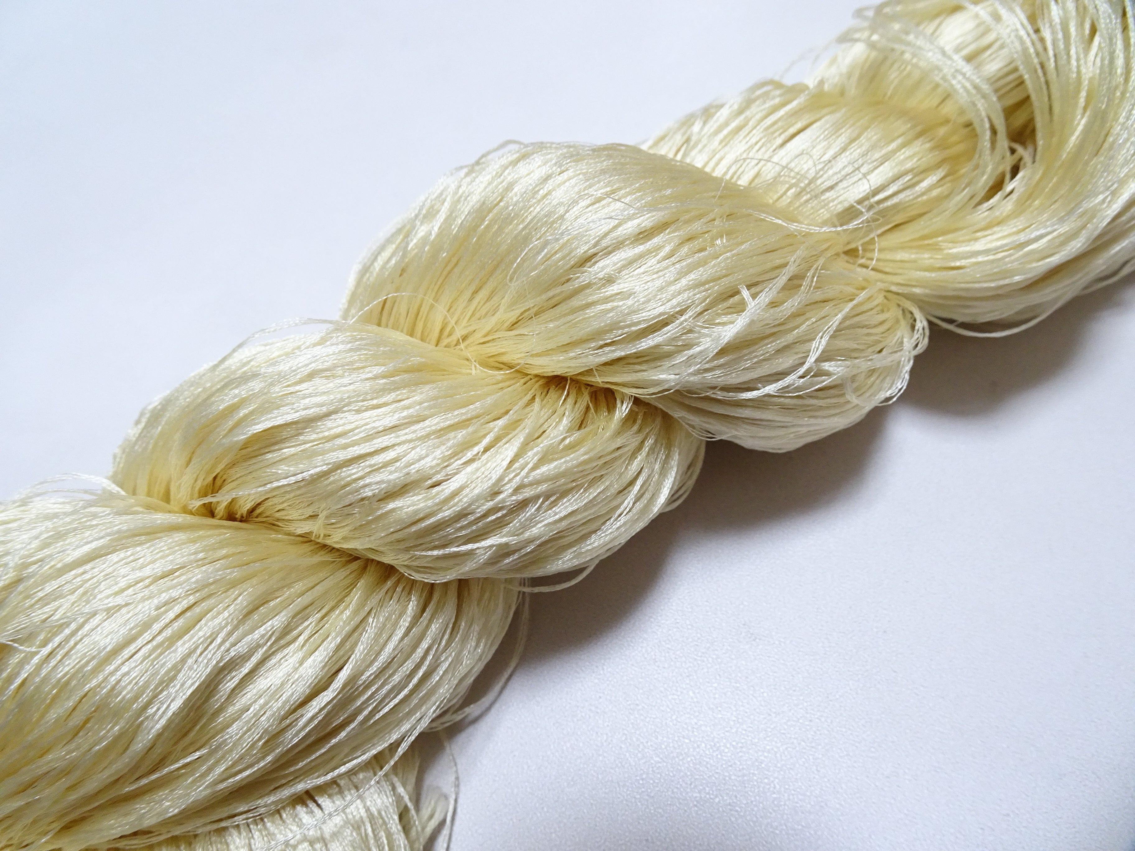 Japanese Vintage 6 Loose-Twist Silk Threads 19280