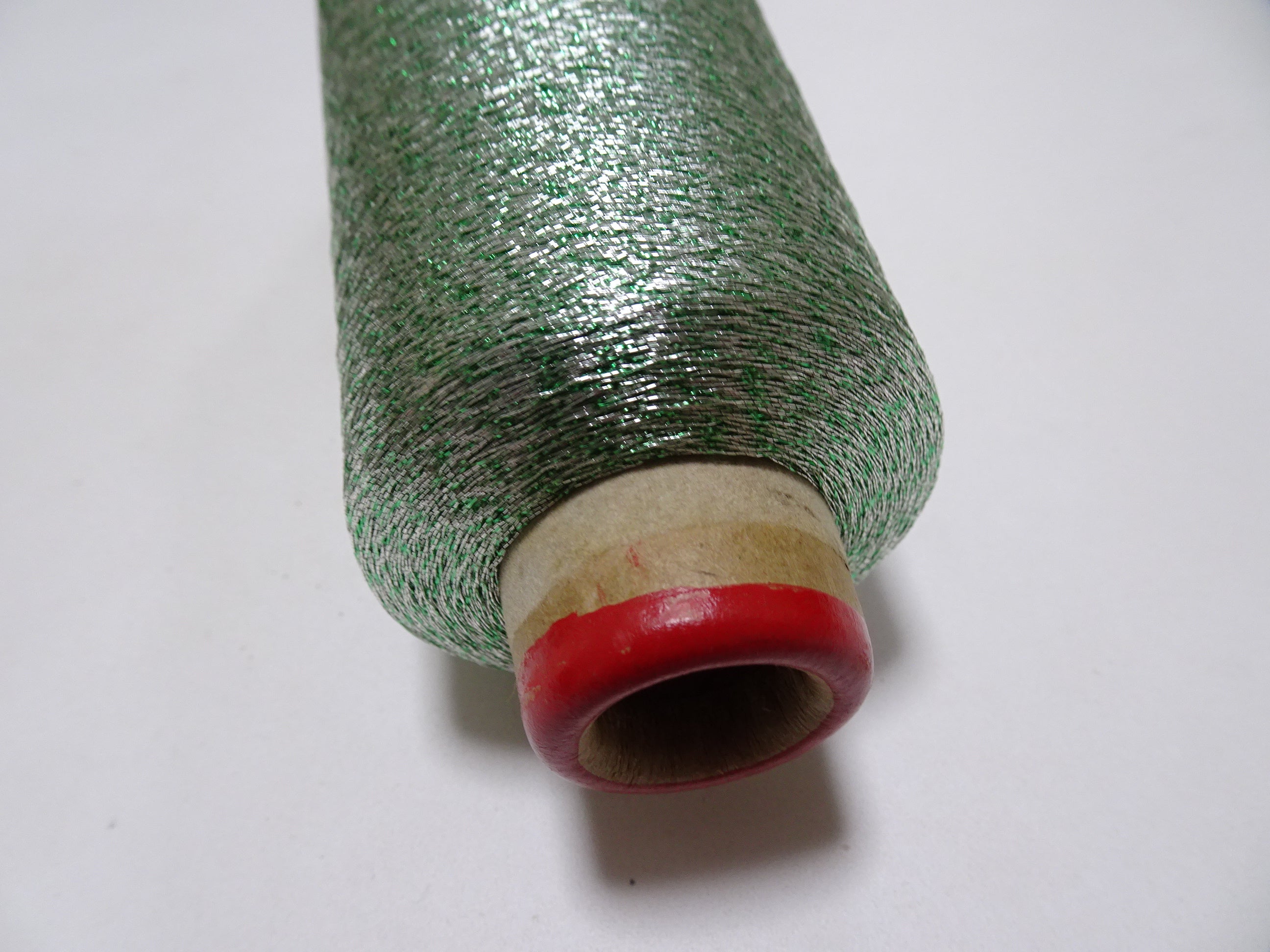 Super Special price! Japanese vintage metallic lame thread embroidery 5000M 9378