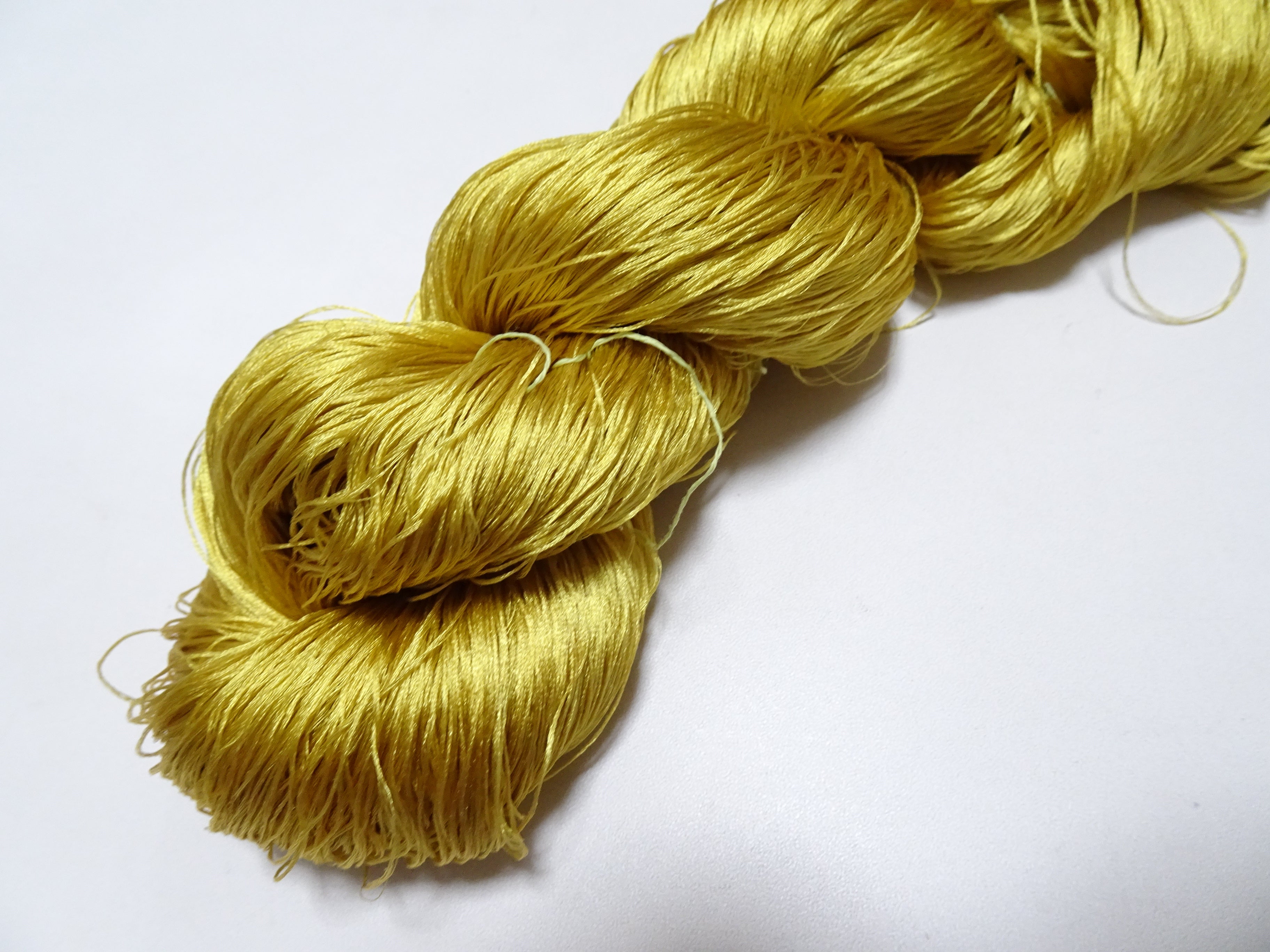 Japanese Vintage 6 Loose-Twist Silk Threads 19284