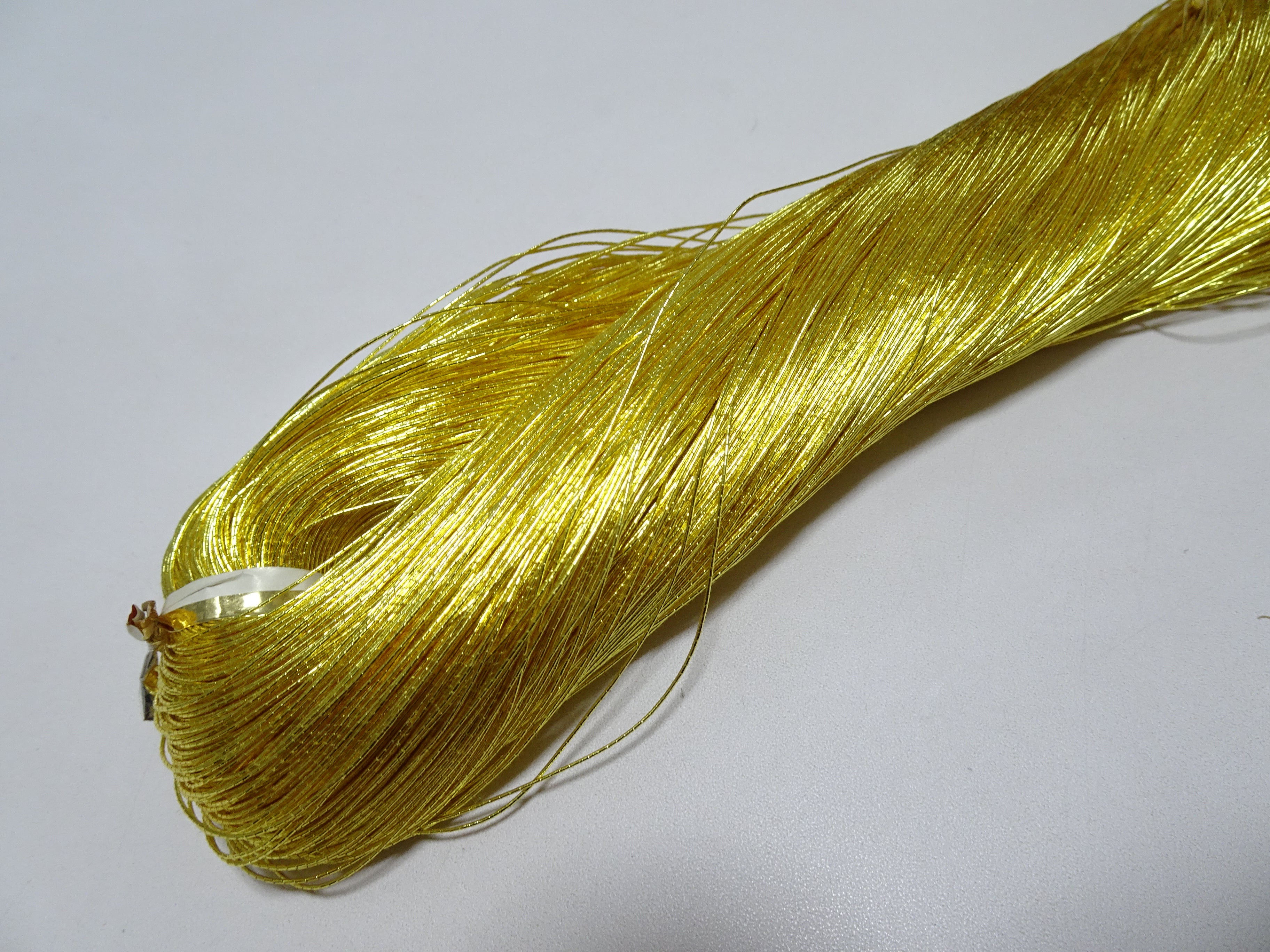 Special price!! Japanese Vintage Superb Gold Leaf Thread 75 embroidery 1000M 16740  0.50mm
