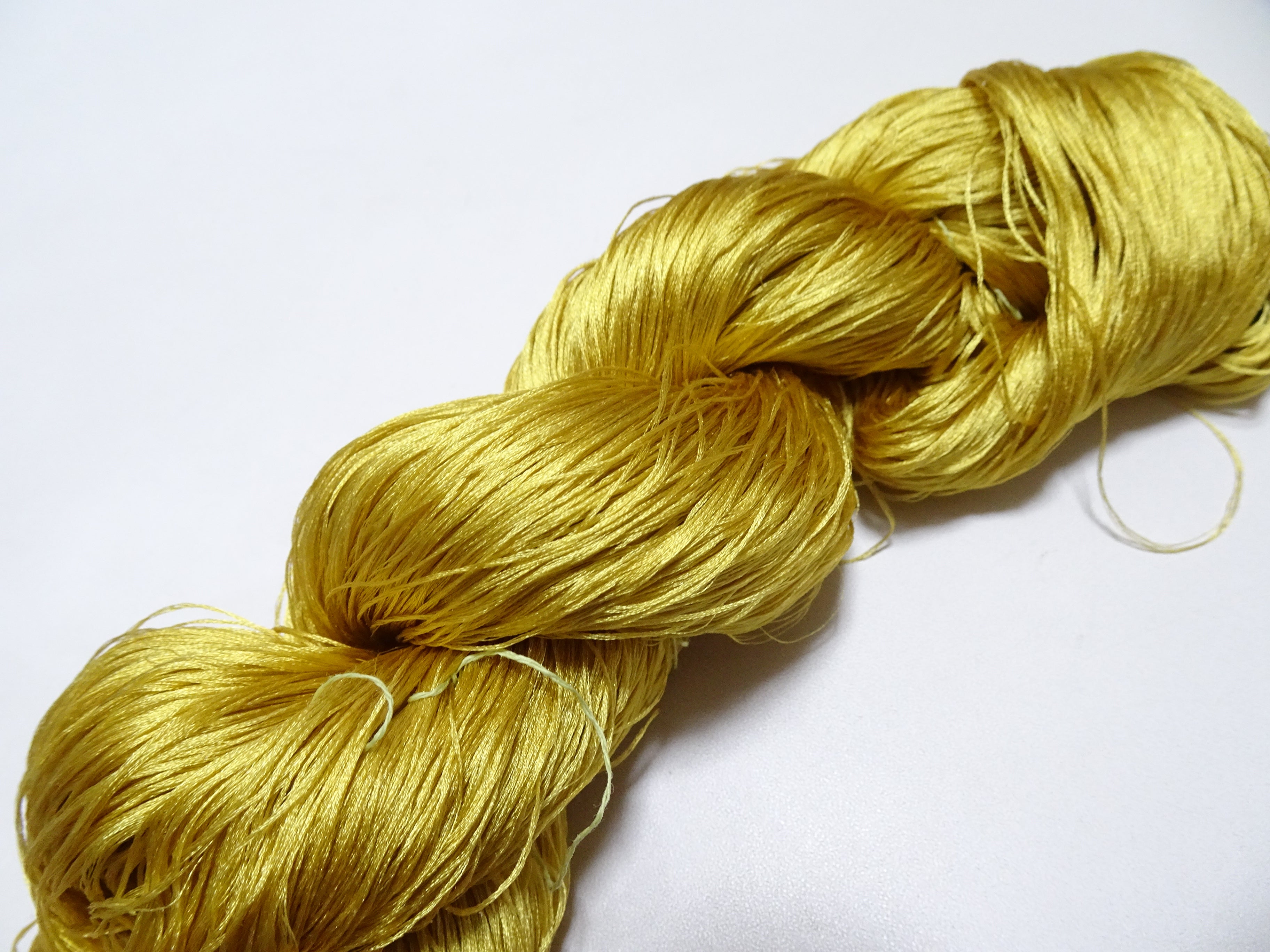Japanese Vintage 6 Loose-Twist Silk Threads 19284