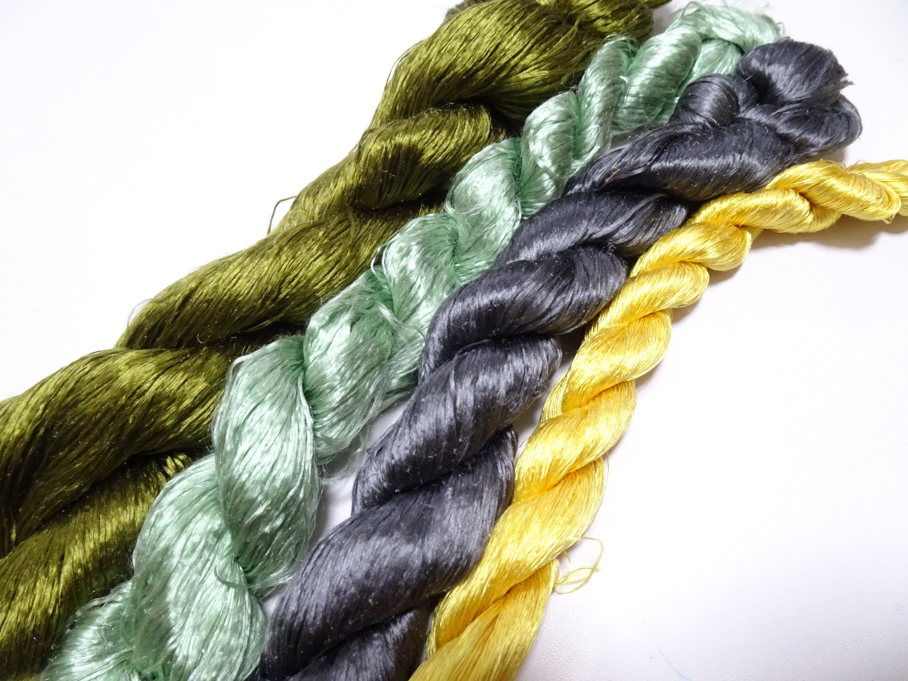 Japanese Vintage loose Twisted Silk Thread 4sets Embroidery 14575