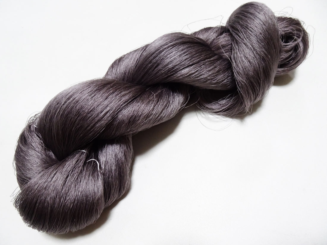 Japanese Vintage Kizome-Dyed Silk Thread 18990