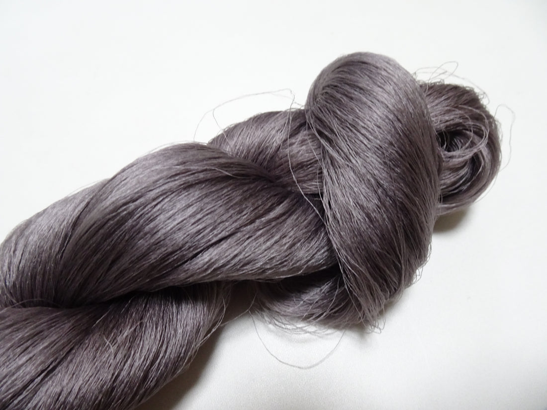 Japanese Vintage Kizome-Dyed Silk Thread 18990