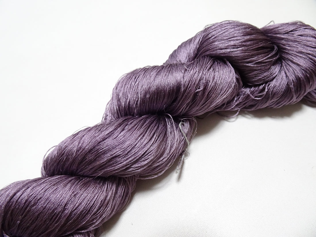 Japanese Vintage 6 Loose-Twist Silk Threads 19289