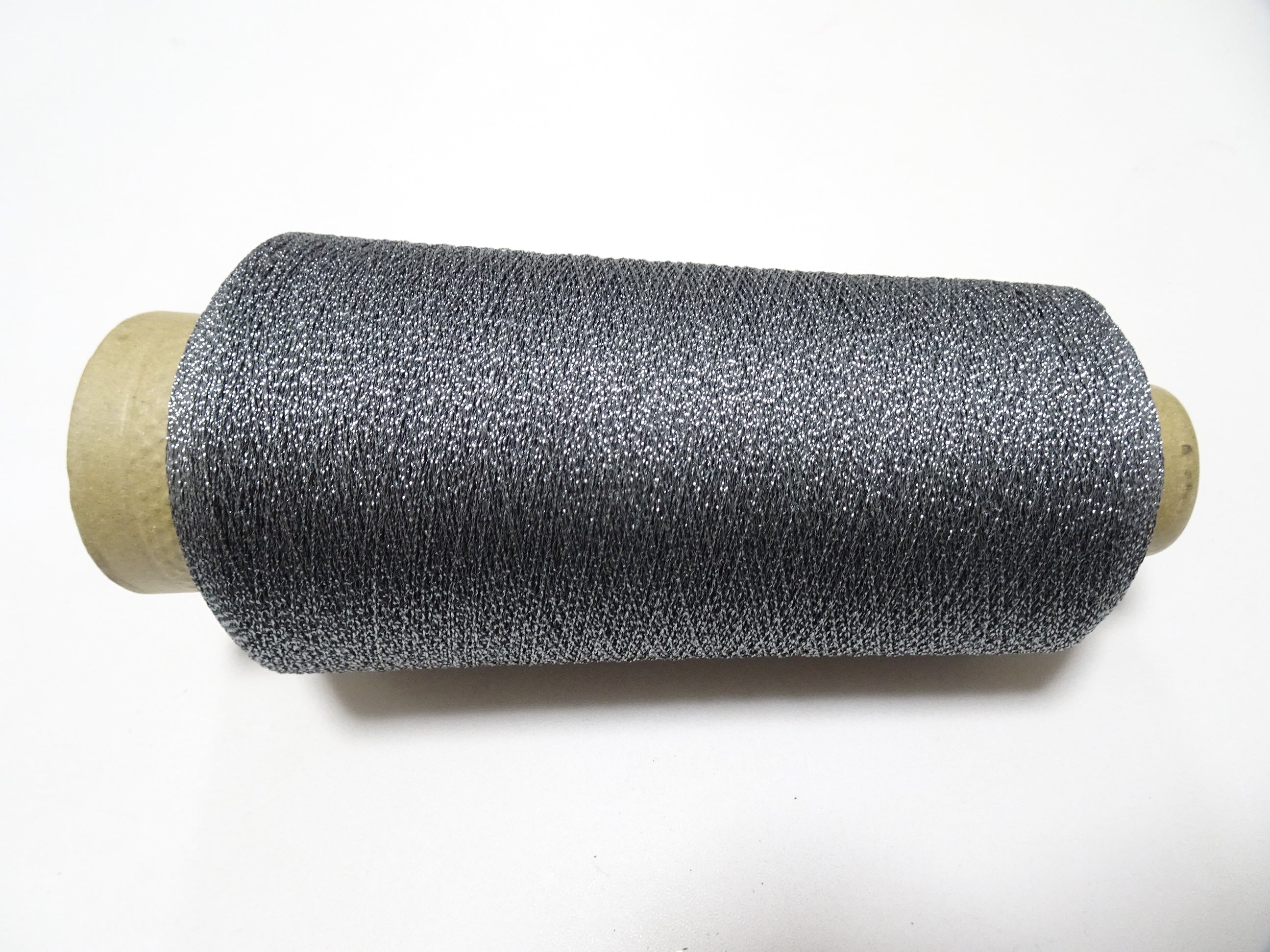 Super rare! Japanese vintage metallic thread embroidery 3000M 9385