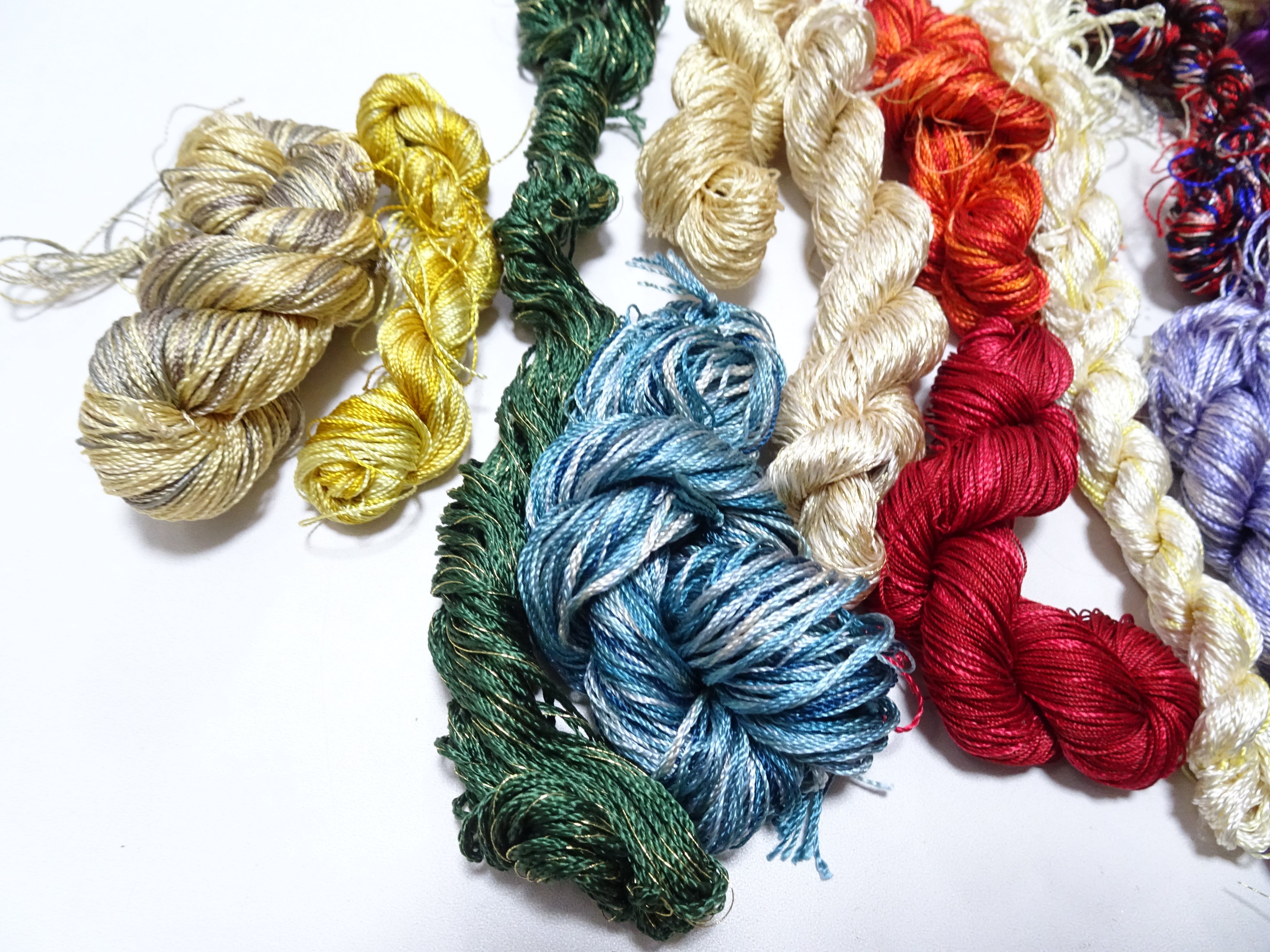 Japanese Vintage Twisted Silk Thread Small Skein Set Embroidery & Weaving 18479