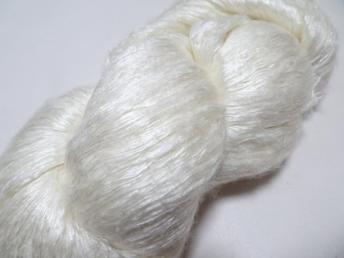Japanese Vintage Mawata Tsumugi Fine Quality Silk Thread embroidery & Weave 17315