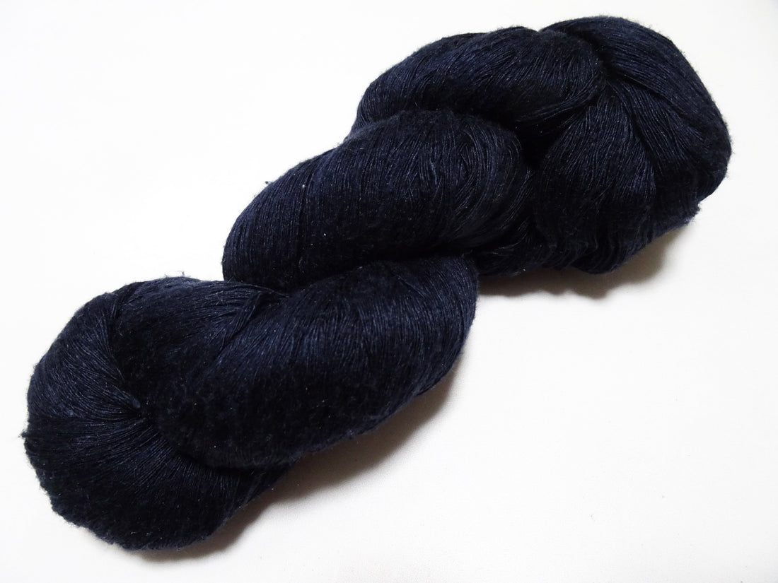 Japanese Vintage Mawata Tsumugi Fine Quality Silk Thread Black embroidery & Weave 17316