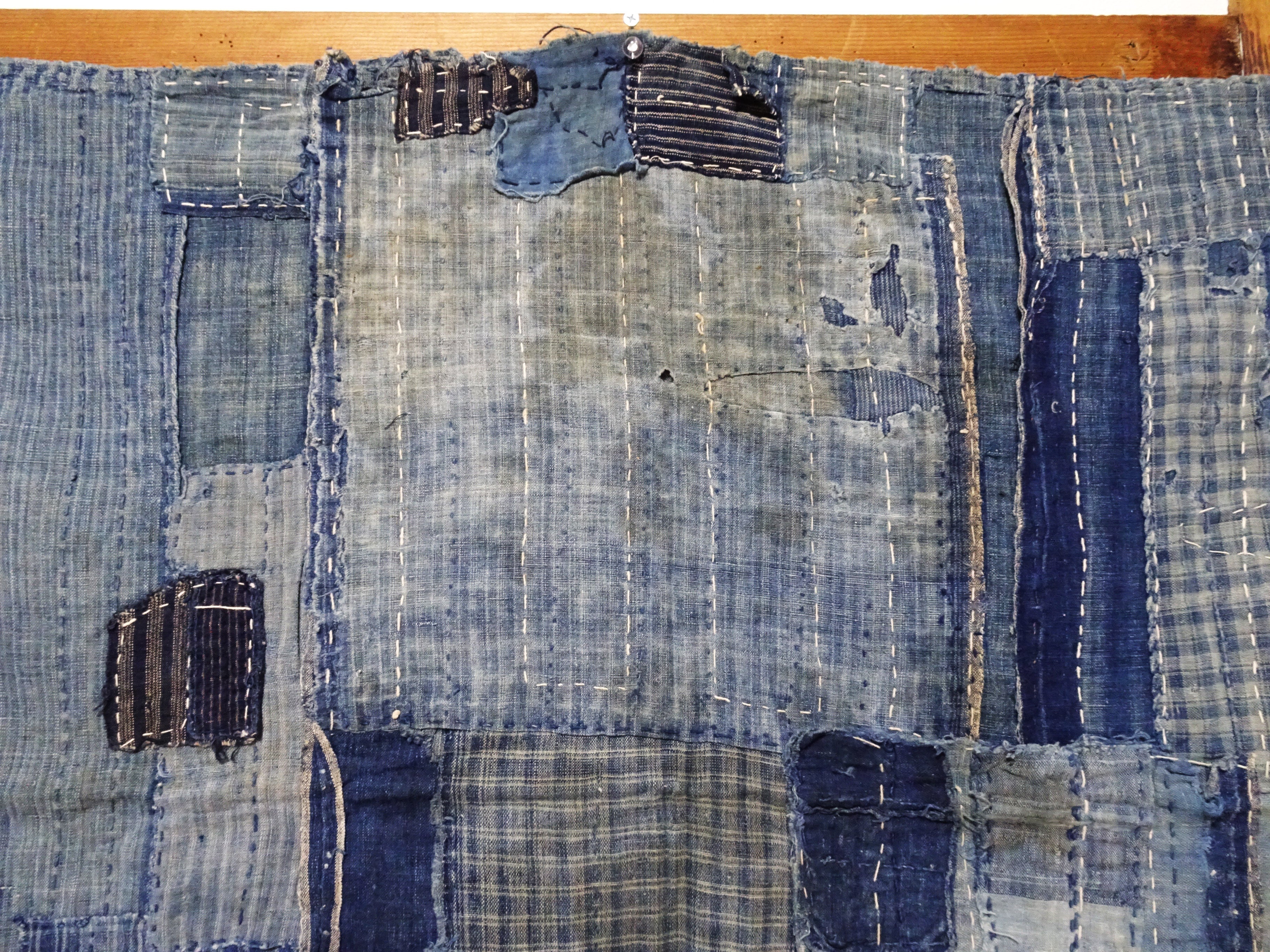 Japanese Antique BORO Textile (Meiji–Taisho Era) – Indigo-Dyed Patchwork with Hand-Stitched Repairs 17726