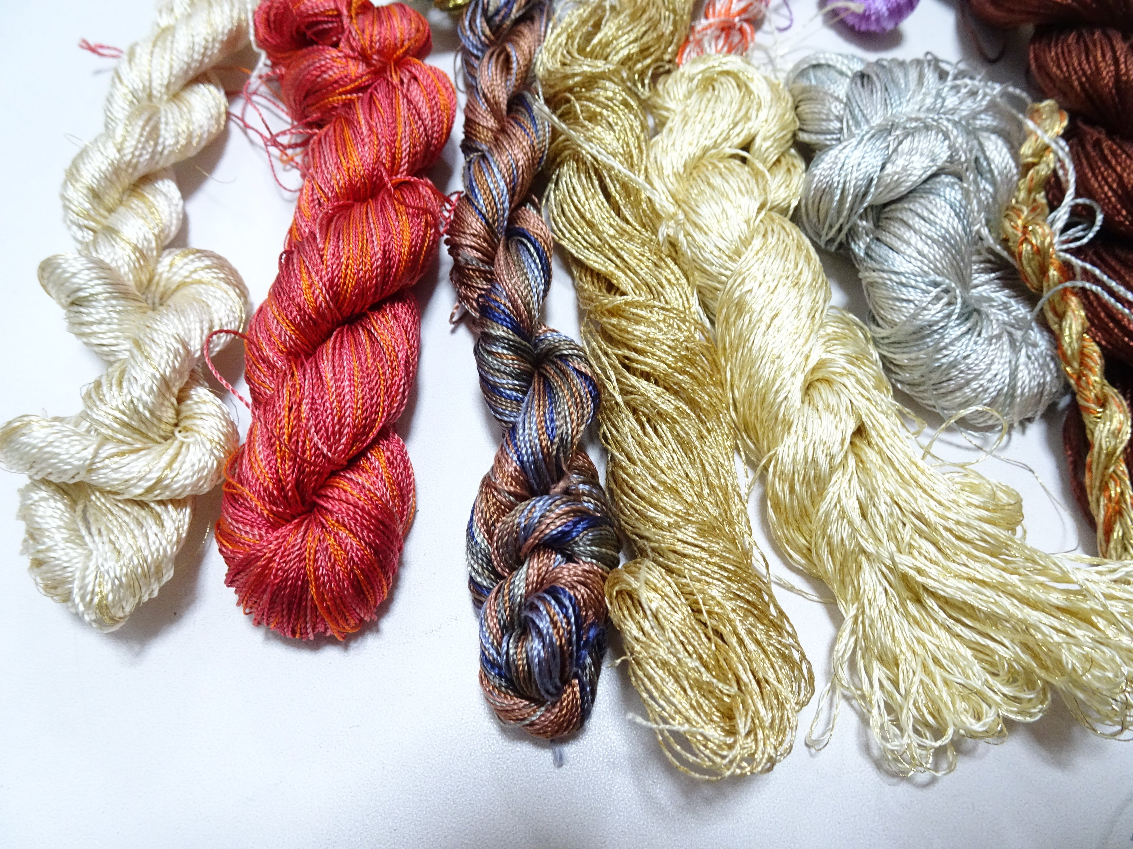 Japanese Vintage Twisted Silk Thread Small Skein Set Embroidery & Weaving 18481