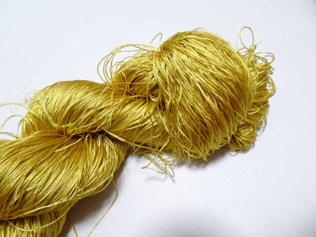 Japanese Vintage 6 Loose-Twist Silk Threads 19294
