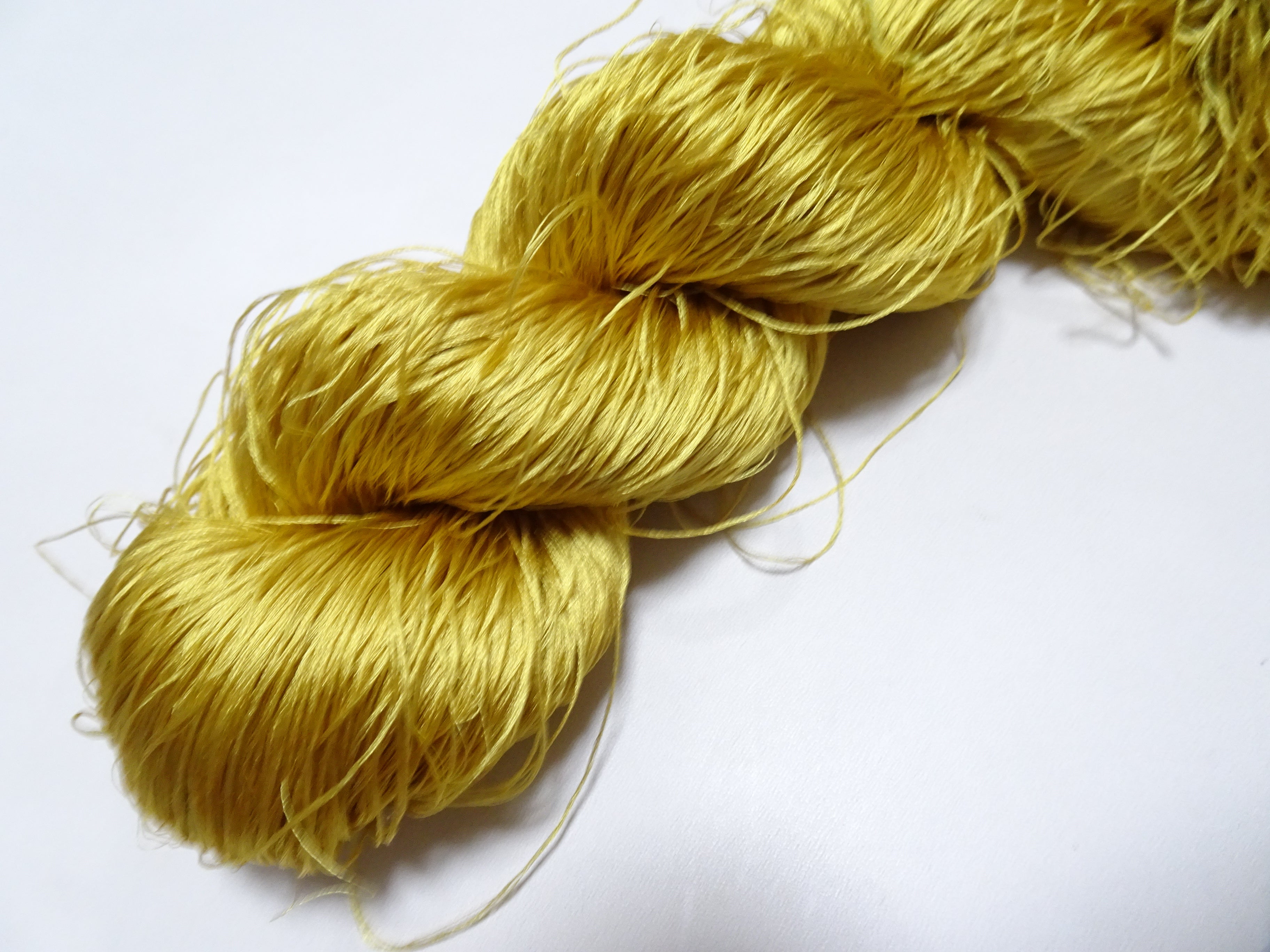 Japanese Vintage 6 Loose-Twist Silk Threads 19294
