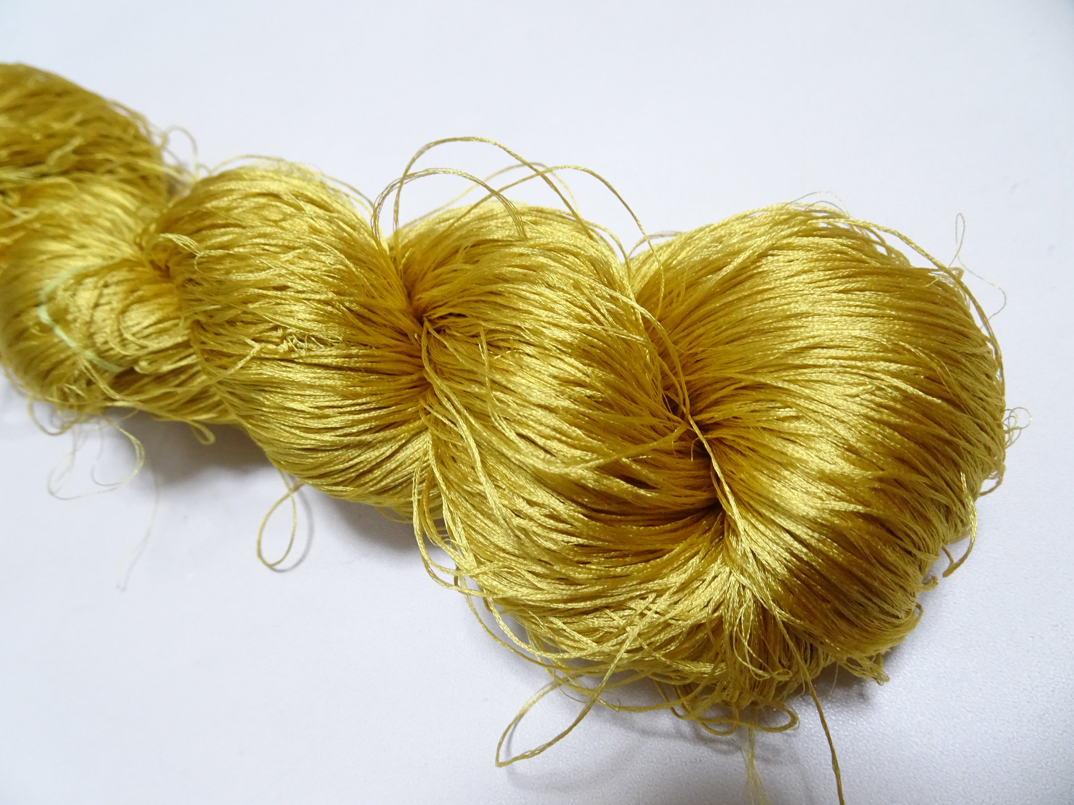 Japanese Vintage 6 Loose-Twist Silk Threads 19294