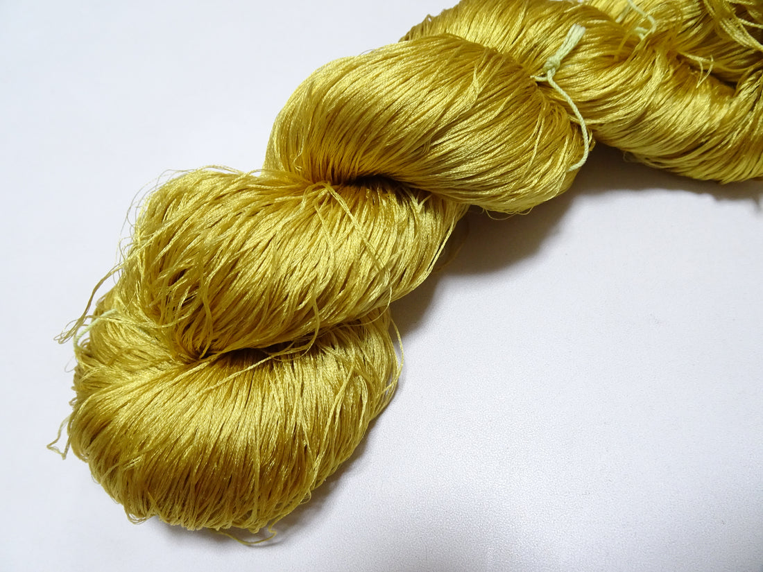 Japanese Vintage 6 Loose-Twist Silk Threads 19299