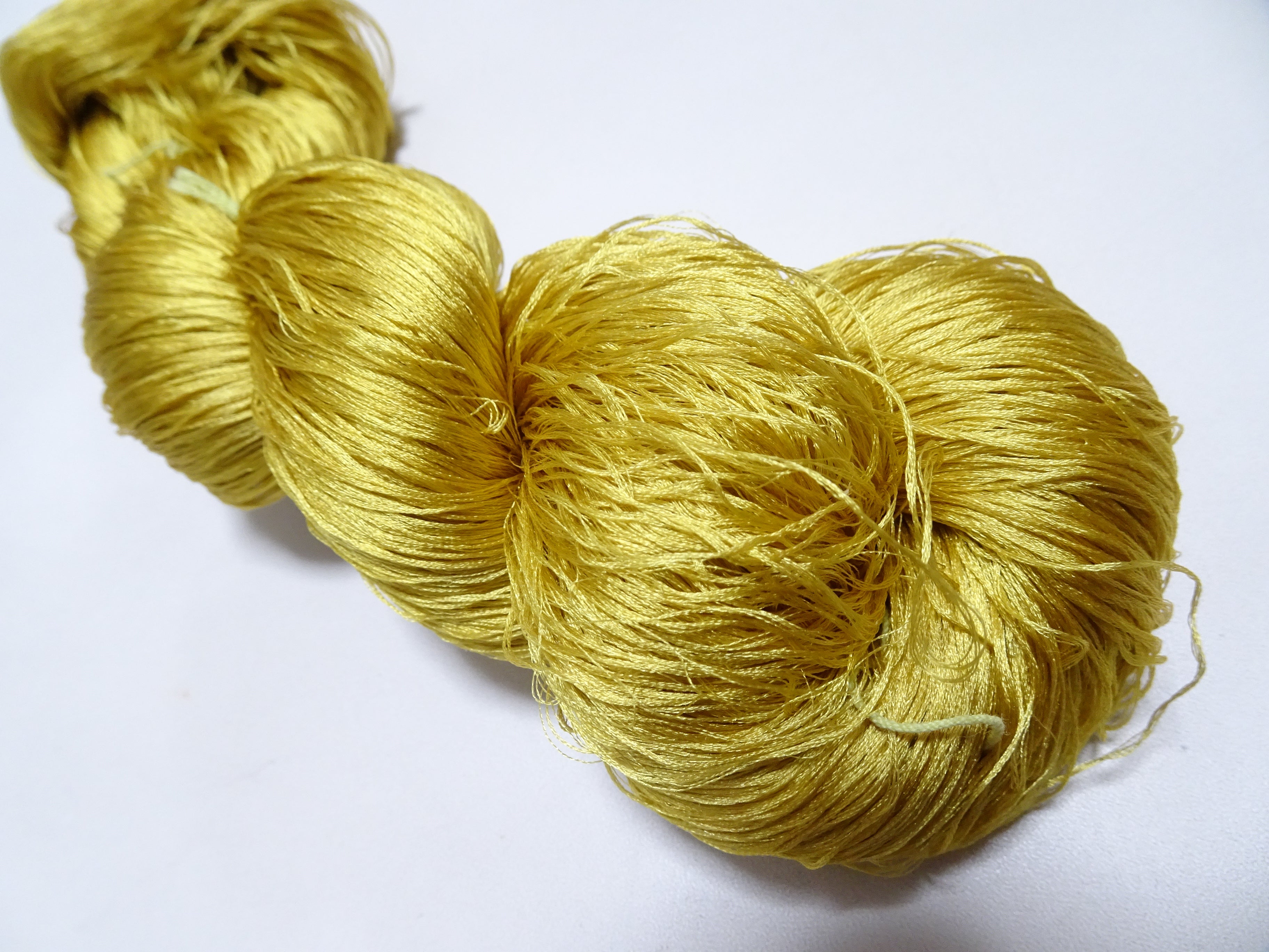 Japanese Vintage 6 Loose-Twist Silk Threads 19299