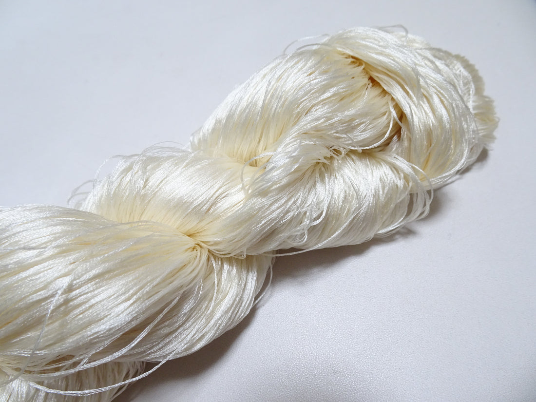 Japanese Vintage 6 Loose-Twist Silk Threads 19300