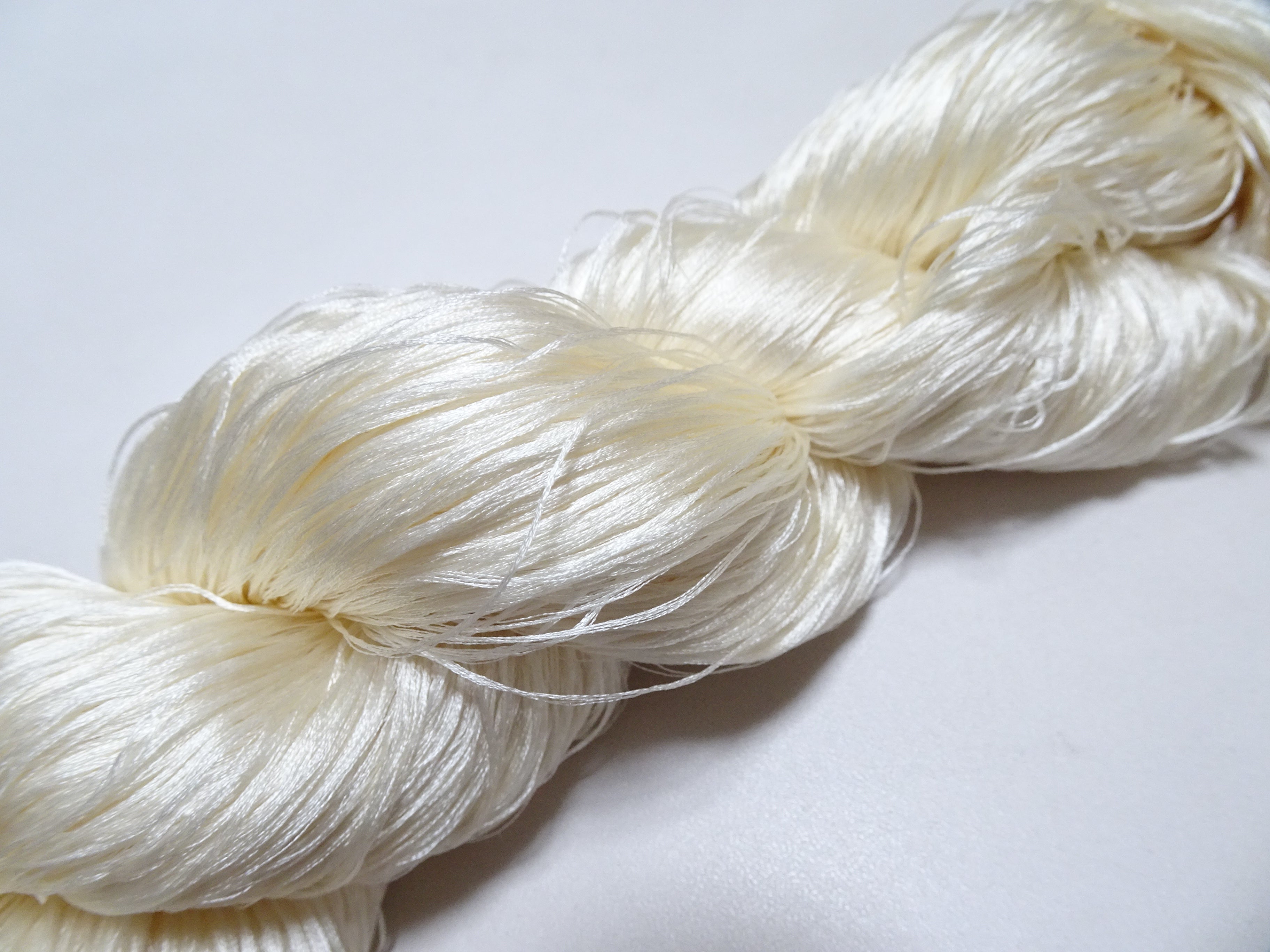Japanese Vintage 6 Loose-Twist Silk Threads 19300