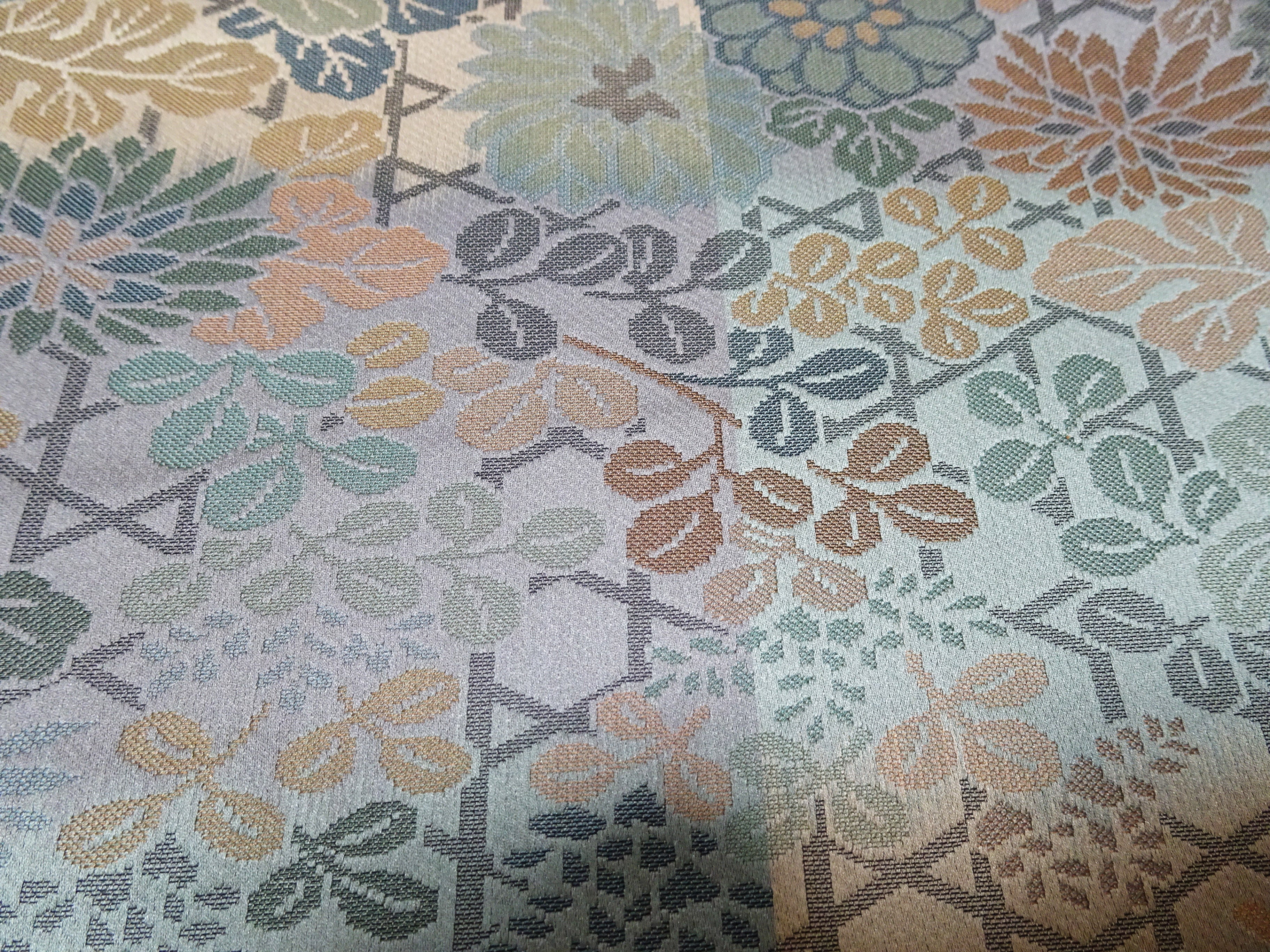 Japanese Nishijin-ori Silk Kimono Fabric Bolt with Elegant Floral Woven Pattern 16234