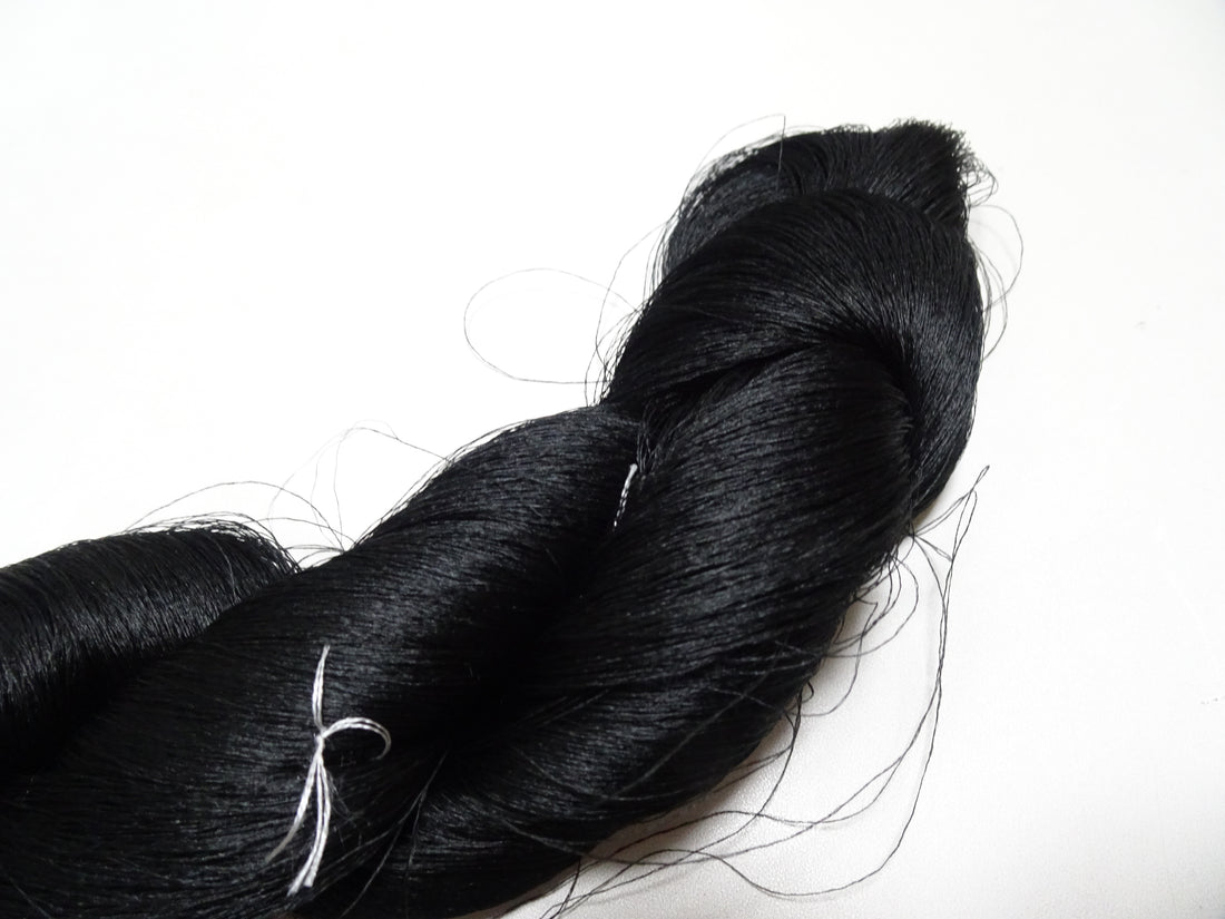 Japanese Vintage Kizome-Dyed Silk Thread Black 19002