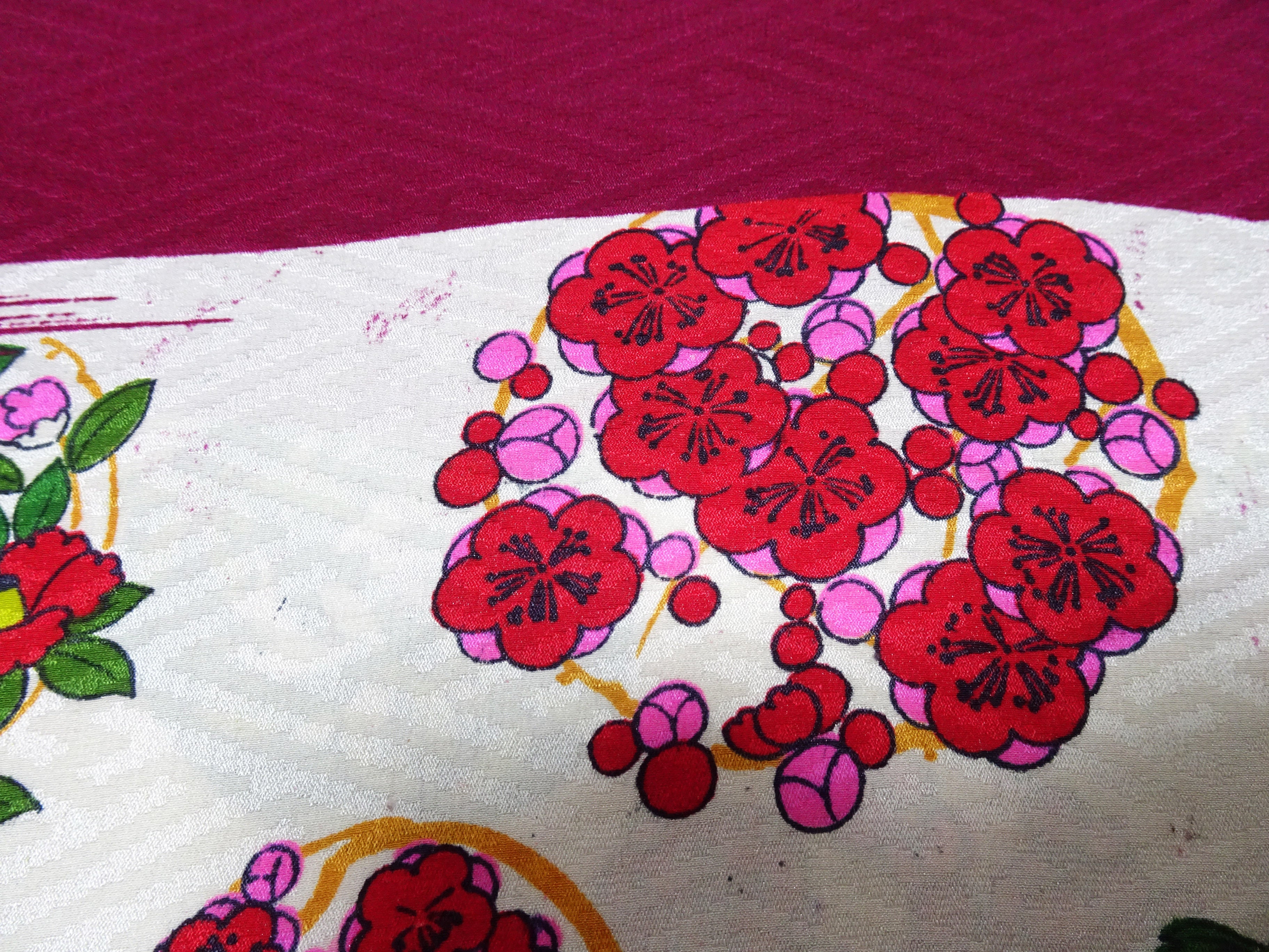 Japanese Taisho–Showa Era Antique Deadstock Silk Kimono Fabric Bolt with Bold Floral Pattern 16235