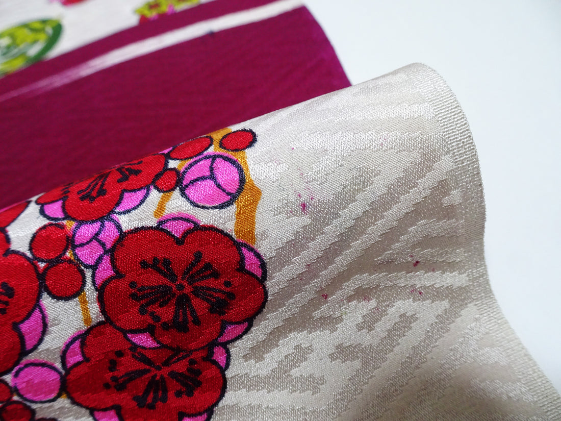 Japanese Taisho–Showa Era Antique Deadstock Silk Kimono Fabric Bolt with Bold Floral Pattern 16235