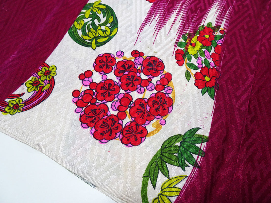 Japanese Taisho–Showa Era Antique Deadstock Silk Kimono Fabric Bolt with Bold Floral Pattern 16235