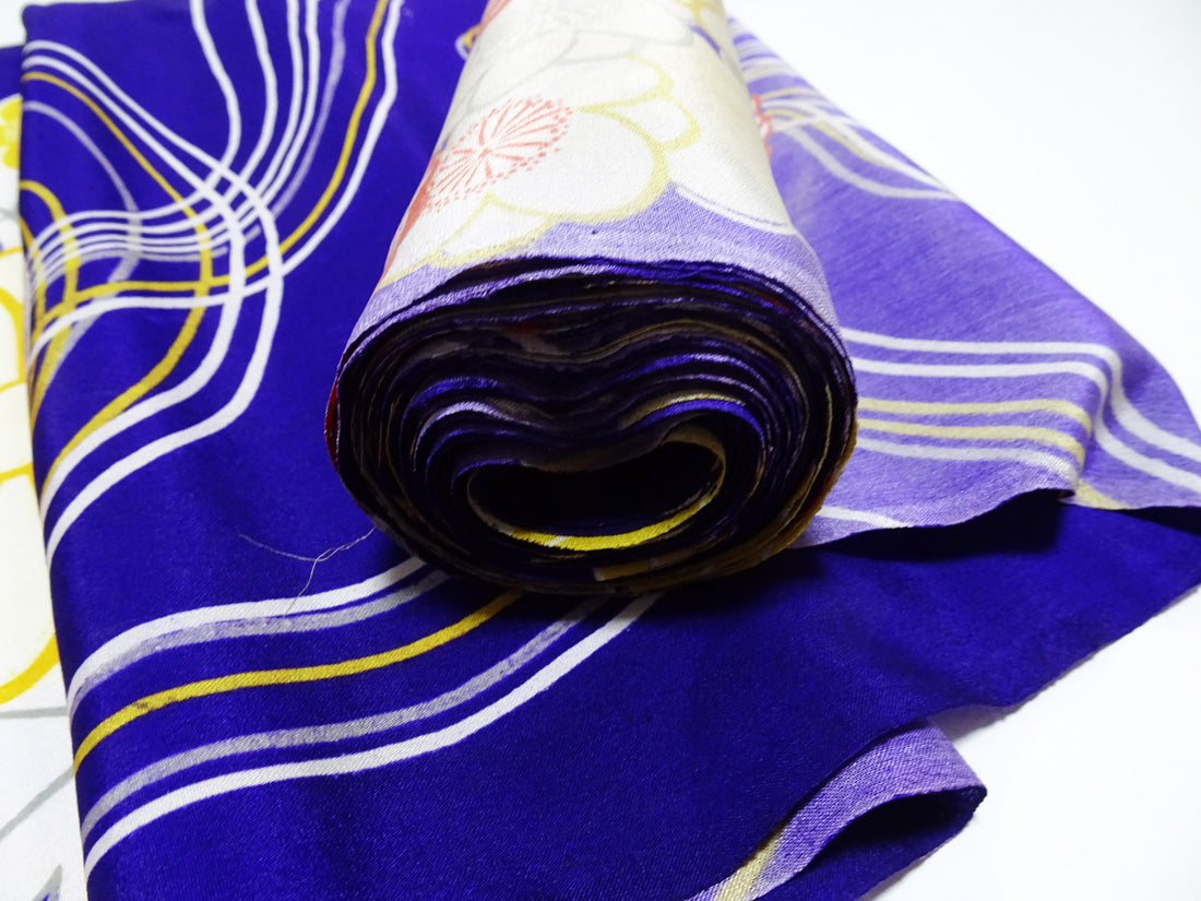 Japanese Taisho–Showa Era Vintage Deadstock Kinsha Silk Kimono Fabric Bolt with Bold Hanakusudama Floral Pattern 16236