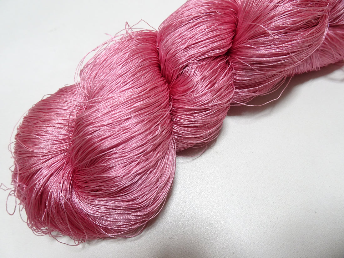 Japanese Vintage Silk Thread for Tsuzure Weaving – High-Quality 19669