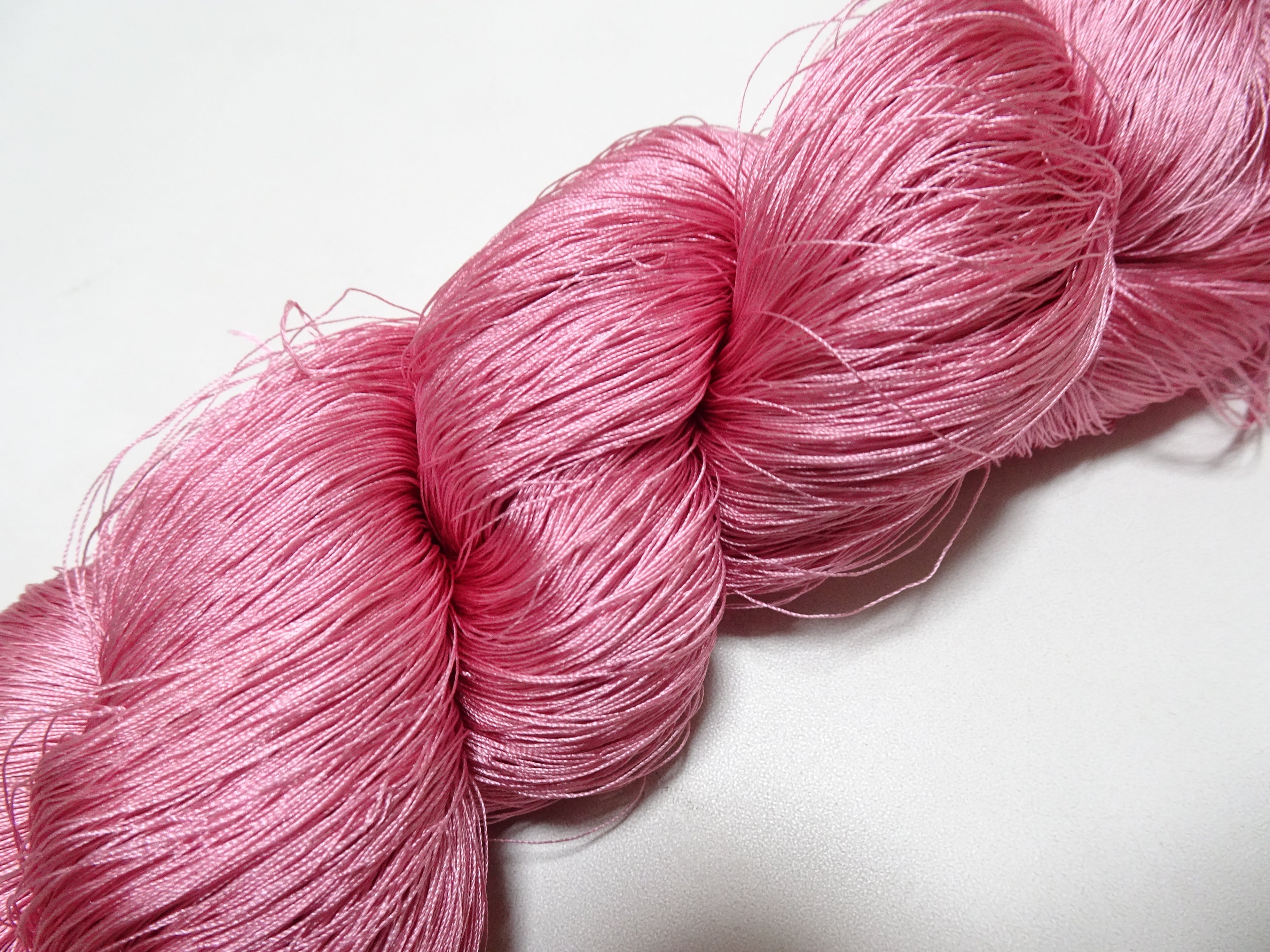 Japanese Vintage Silk Thread for Tsuzure Weaving – High-Quality 19669
