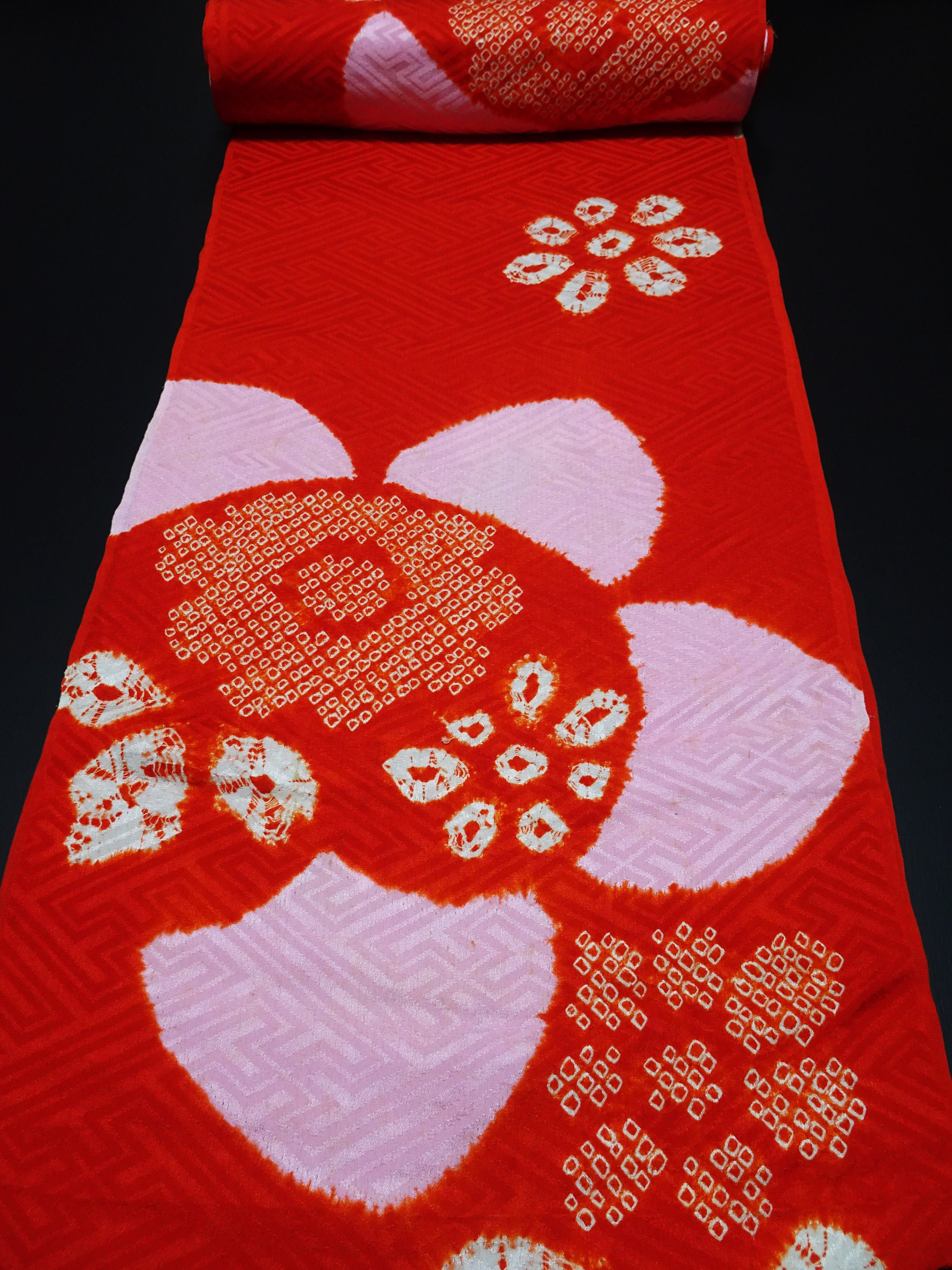 Japanese Antique Silk Bolts  / Mon kinsha / shibori Pattern 17508